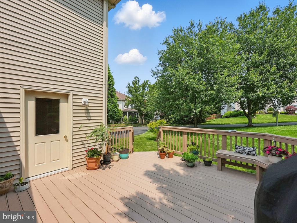 12704 AUTUMN CREST DRIVE