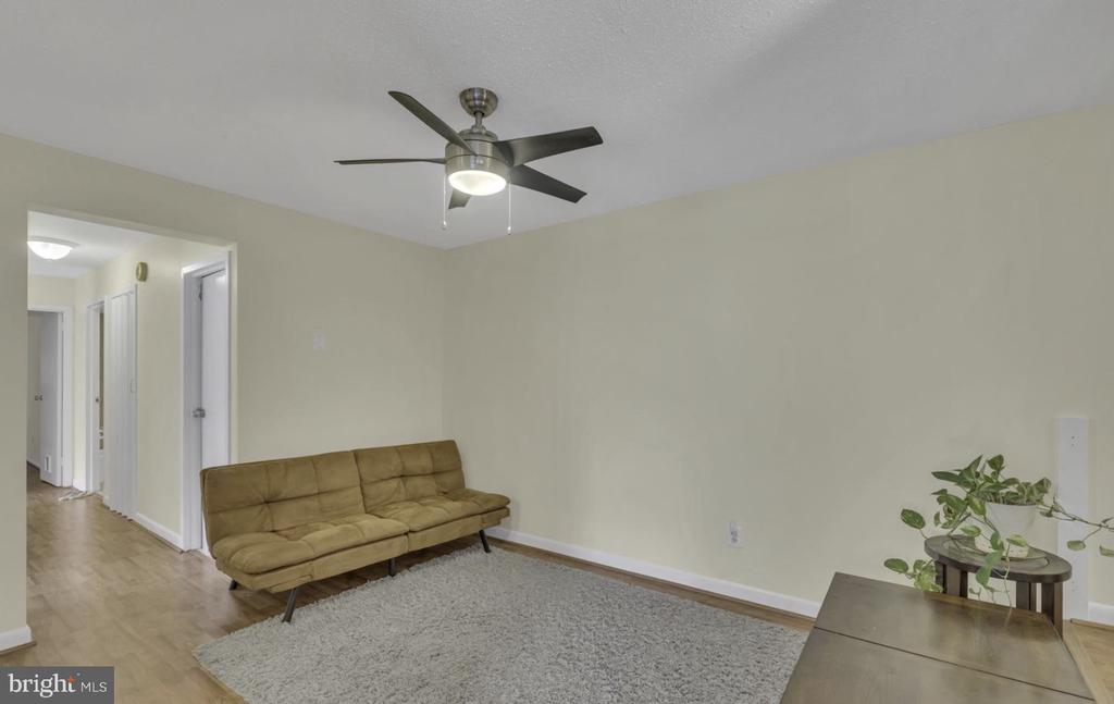 11232 CHESTNUT GROVE SQUARE 335