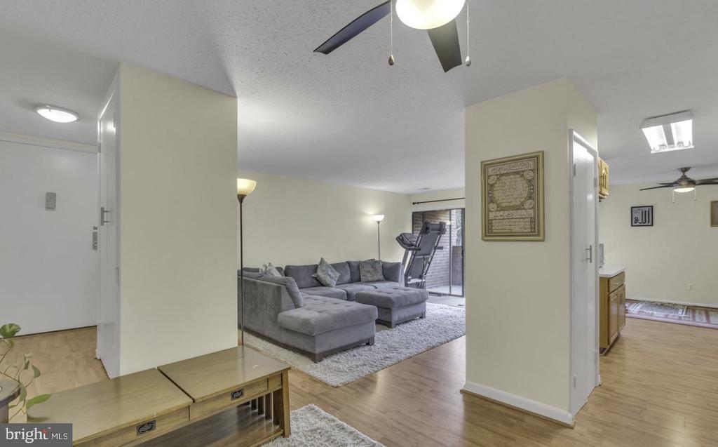 11232 CHESTNUT GROVE SQUARE 335