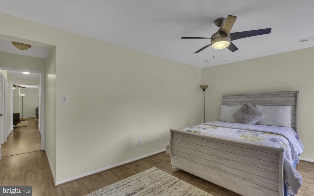 11232 CHESTNUT GROVE SQUARE 335