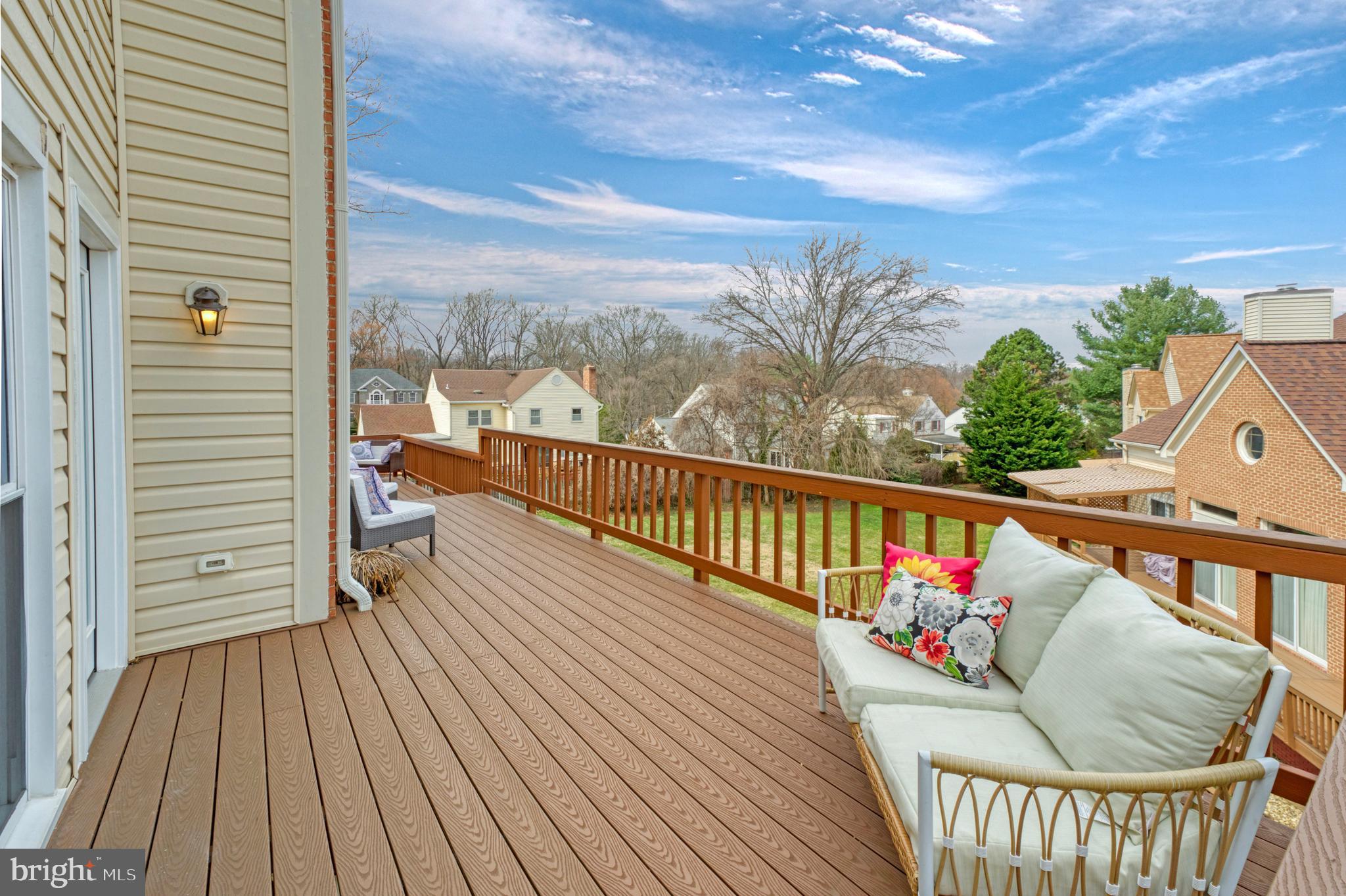 7506 SILVER MAPLE LANE