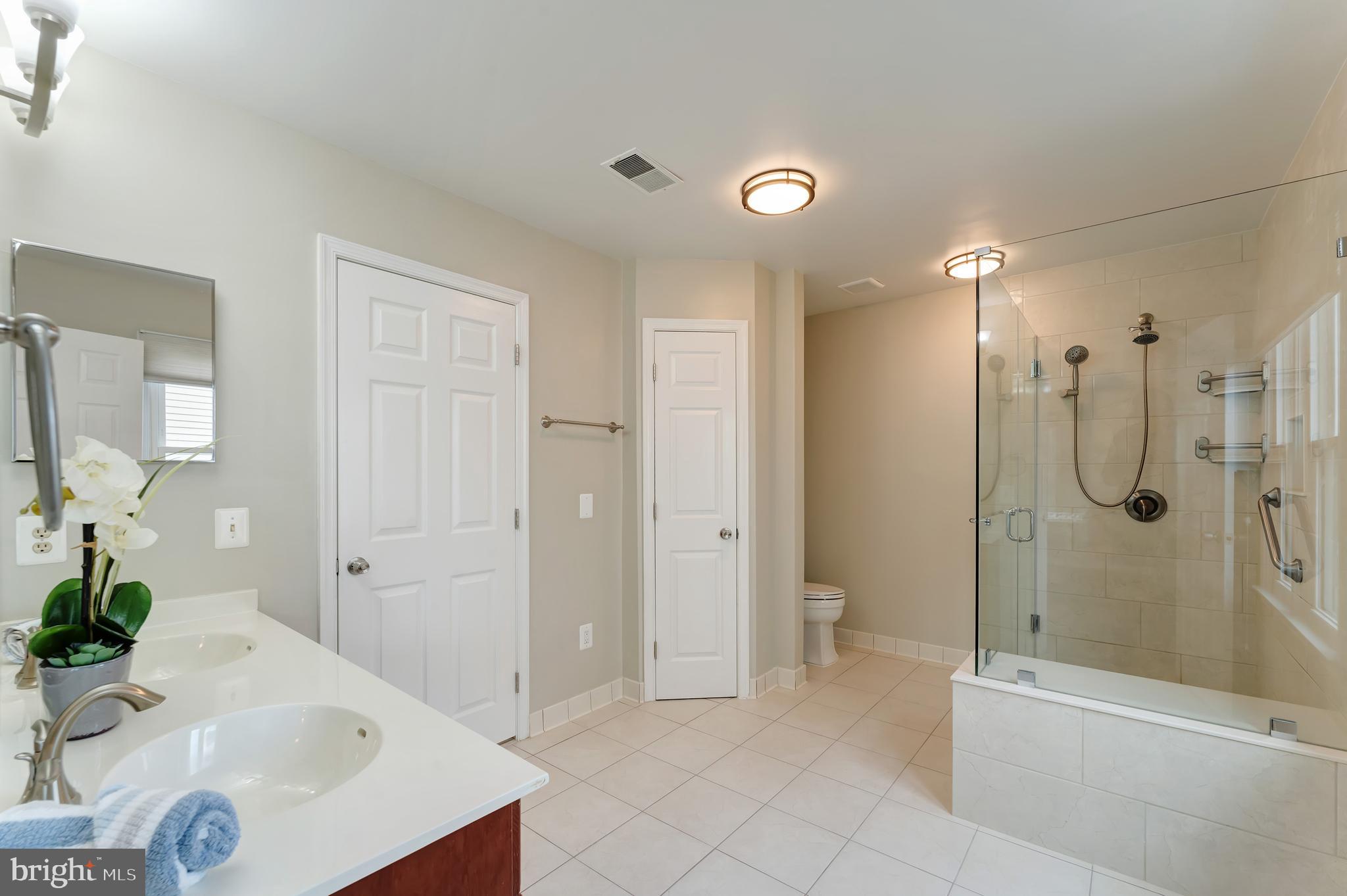 7506 SILVER MAPLE LANE