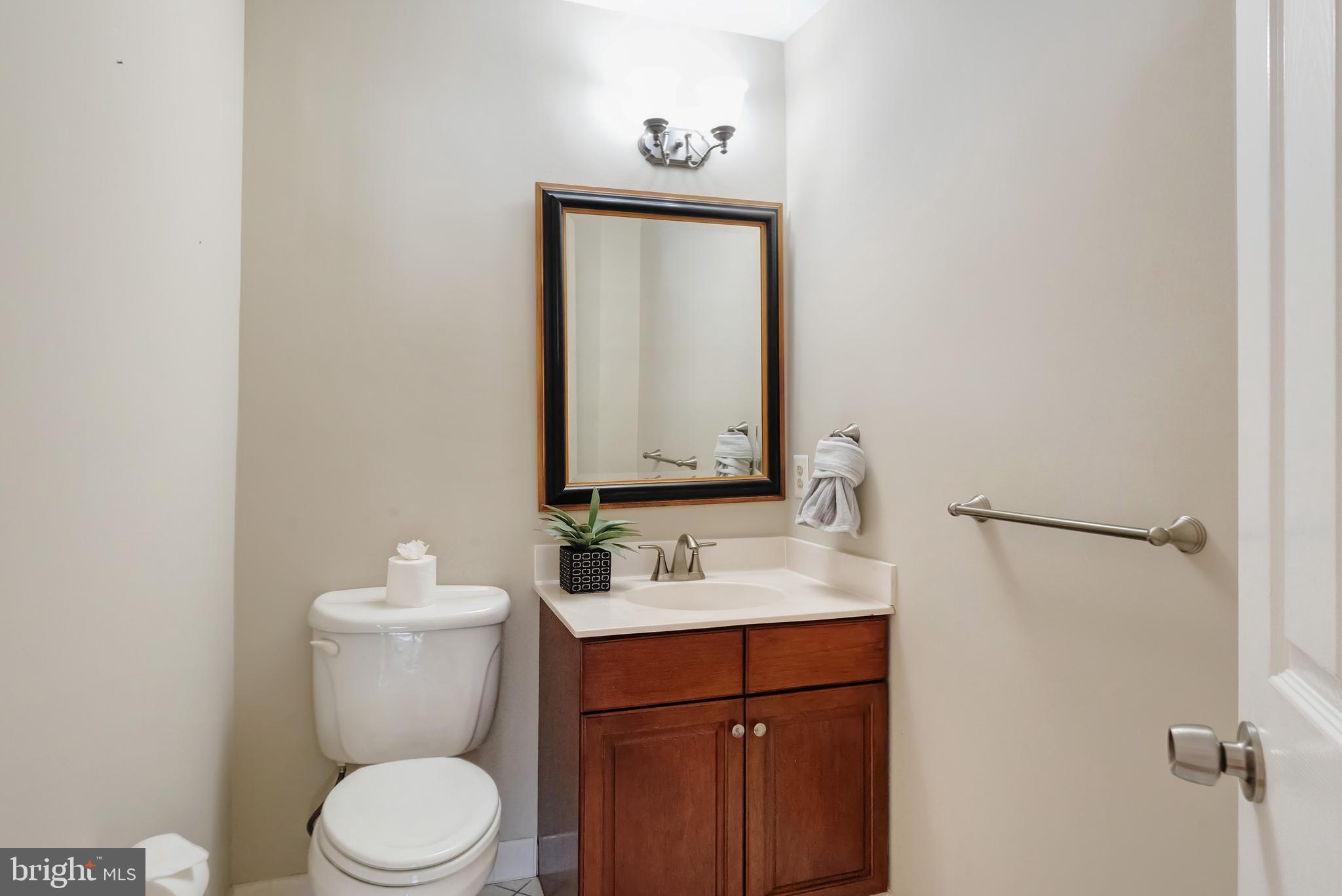 7506 SILVER MAPLE LANE