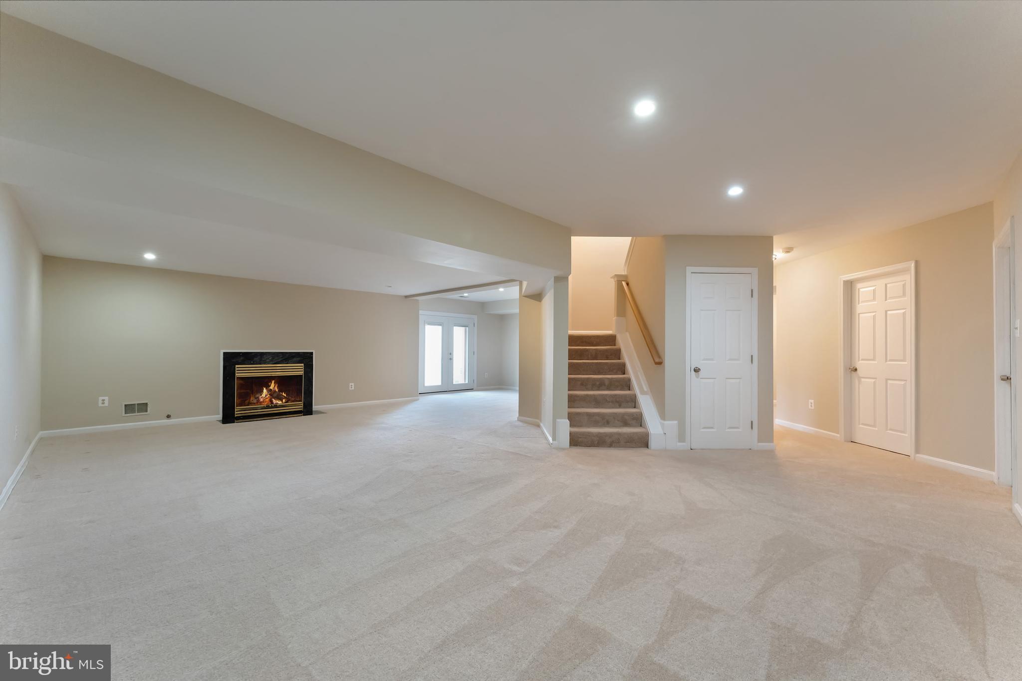 7506 SILVER MAPLE LANE