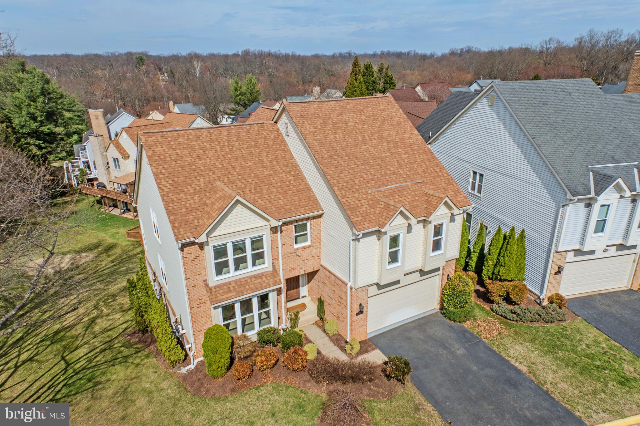 7506 SILVER MAPLE LANE