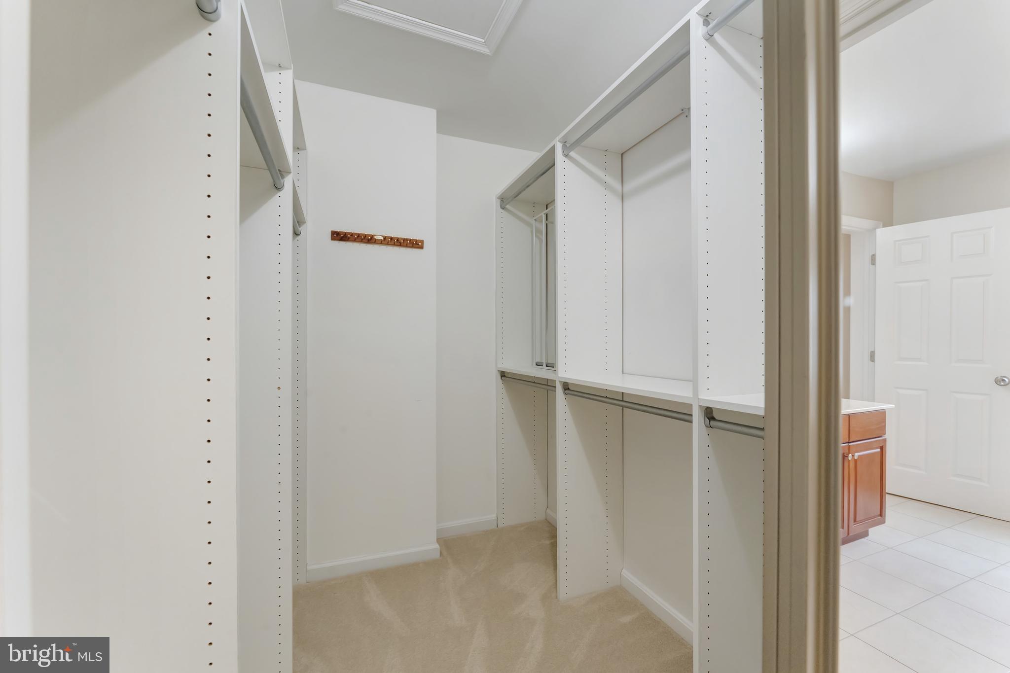 7506 SILVER MAPLE LANE