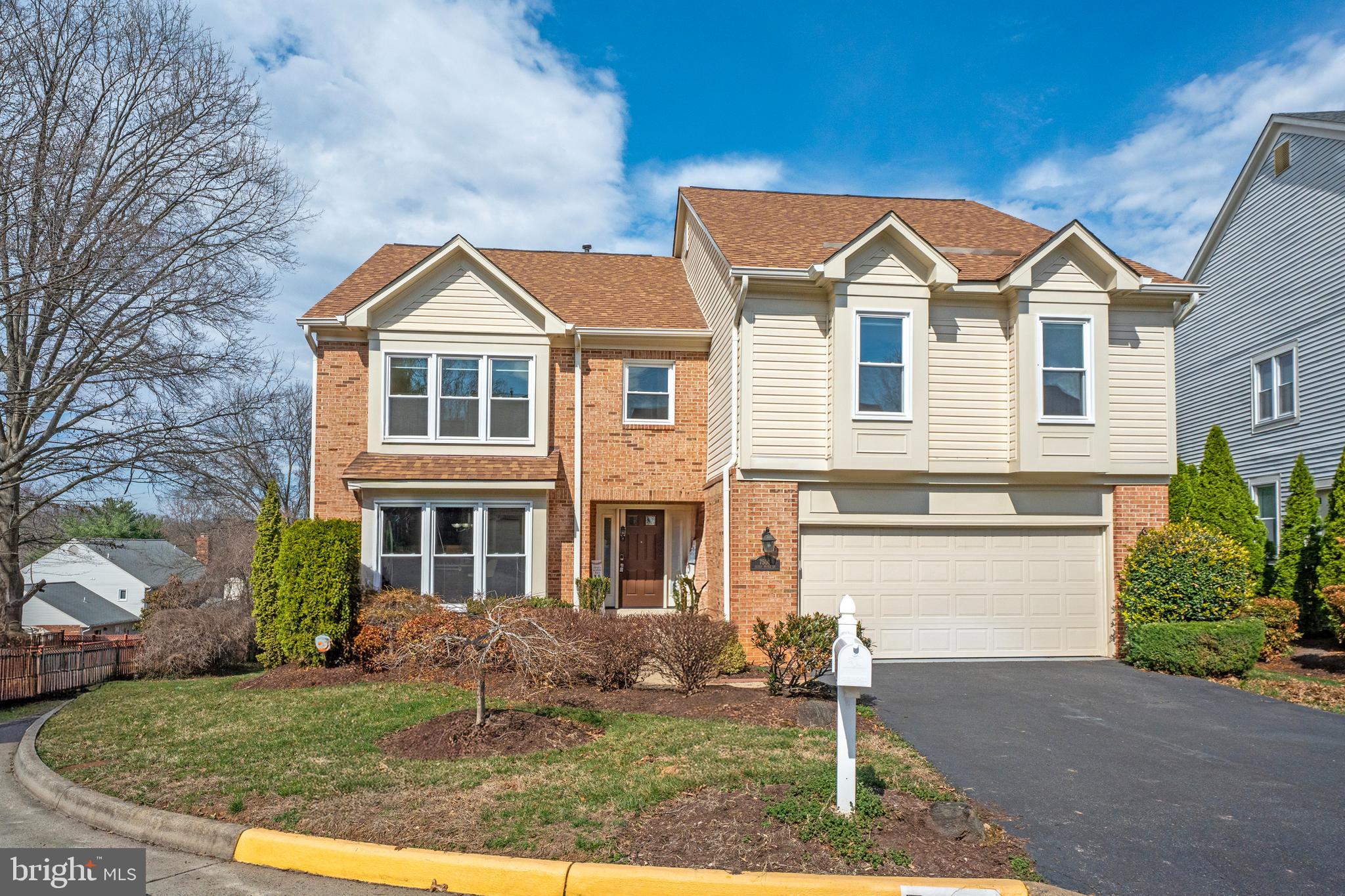 7506 SILVER MAPLE LANE