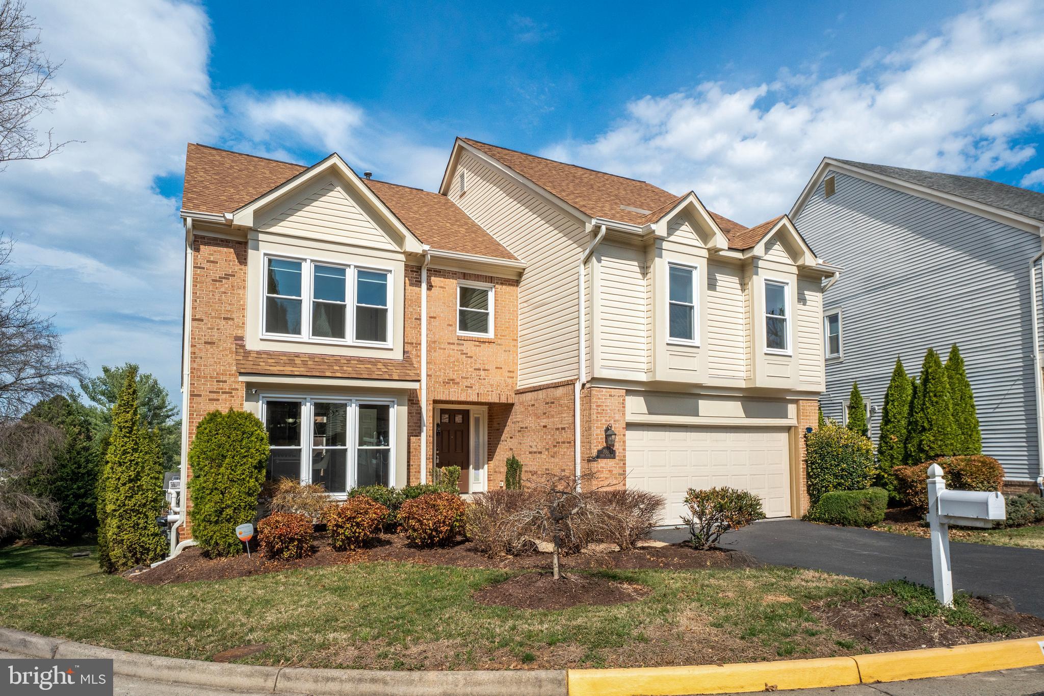 7506 SILVER MAPLE LANE