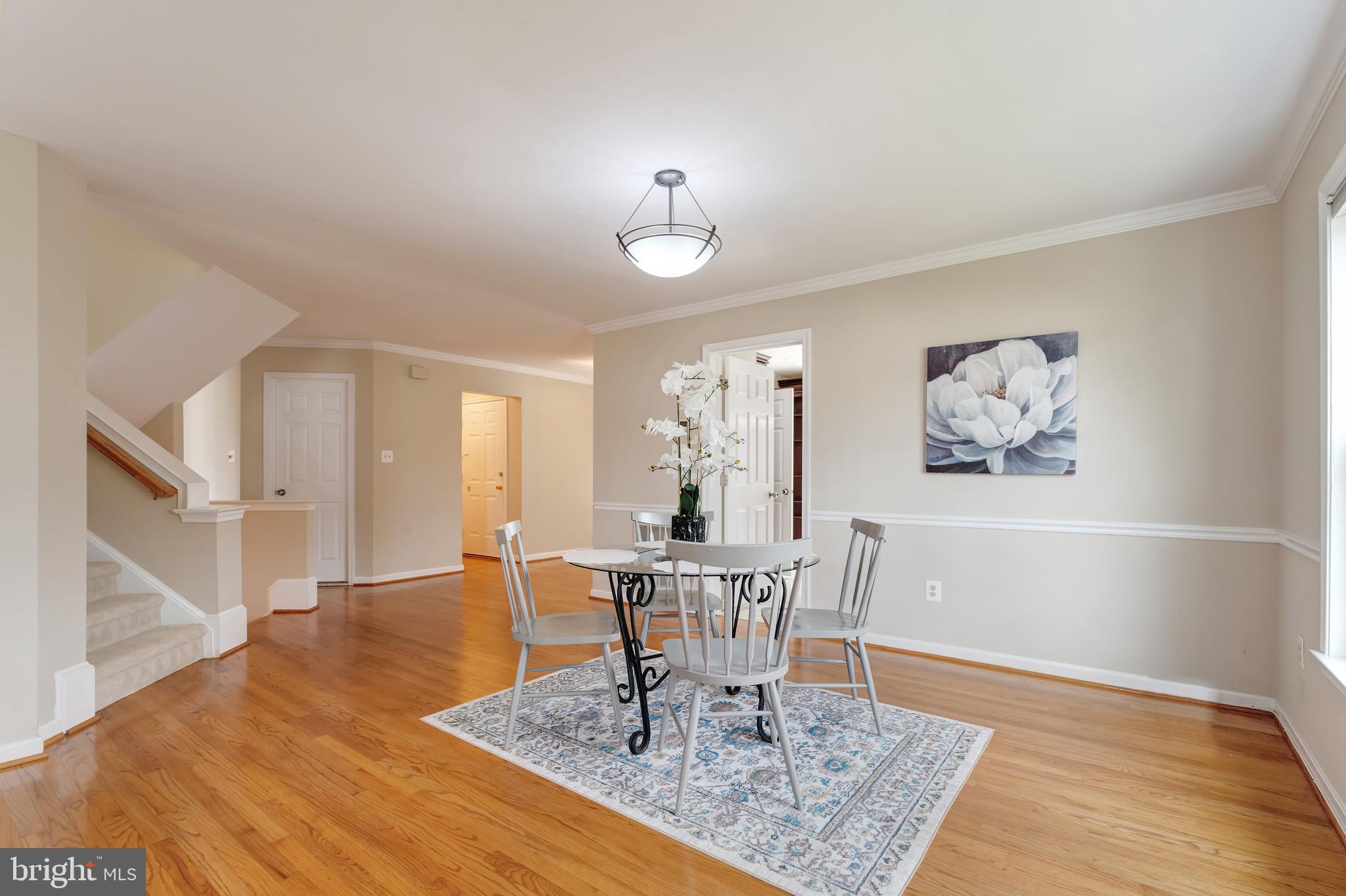 7506 SILVER MAPLE LANE