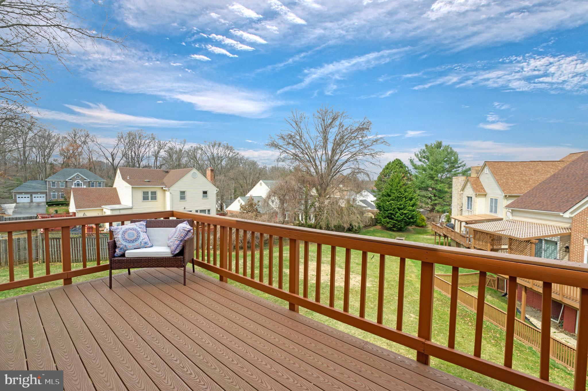 7506 SILVER MAPLE LANE