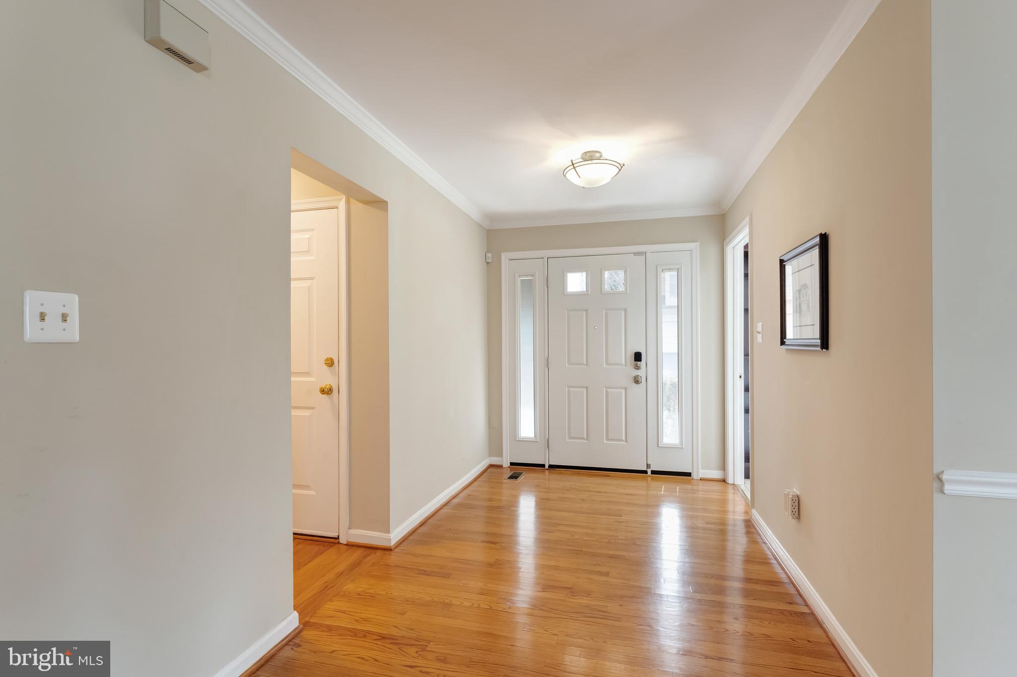 7506 SILVER MAPLE LANE