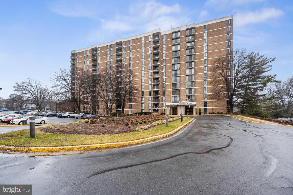 2300 PIMMIT DRIVE 112