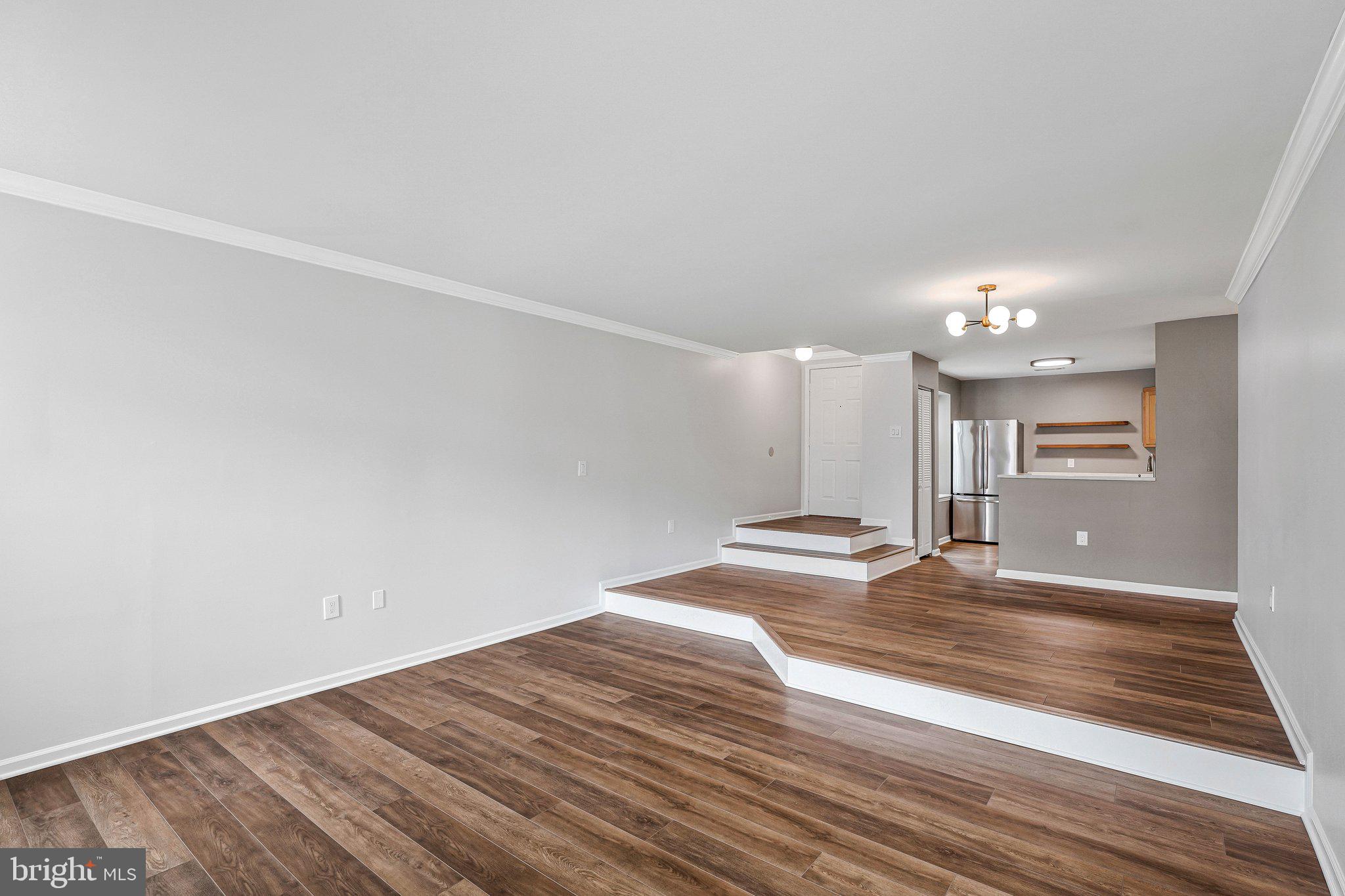 2942 YARLING COURT 2942