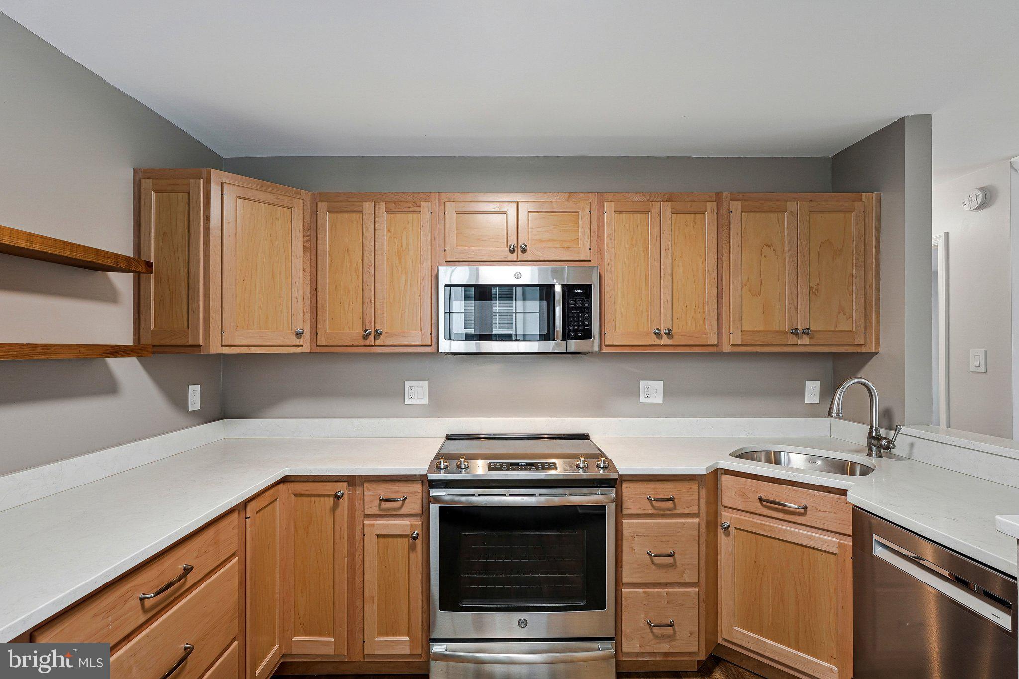 2942 YARLING COURT 2942