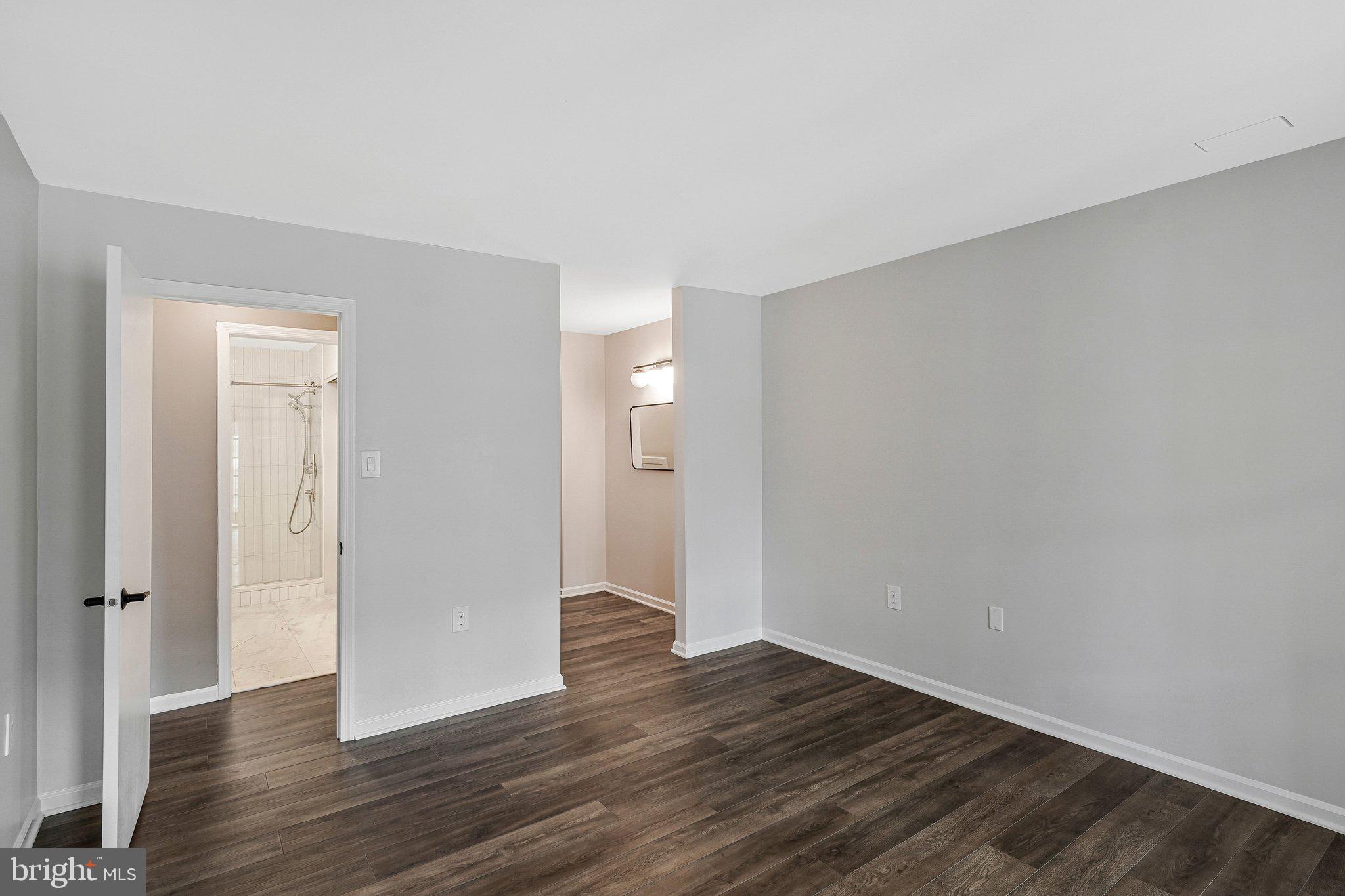 2942 YARLING COURT 2942