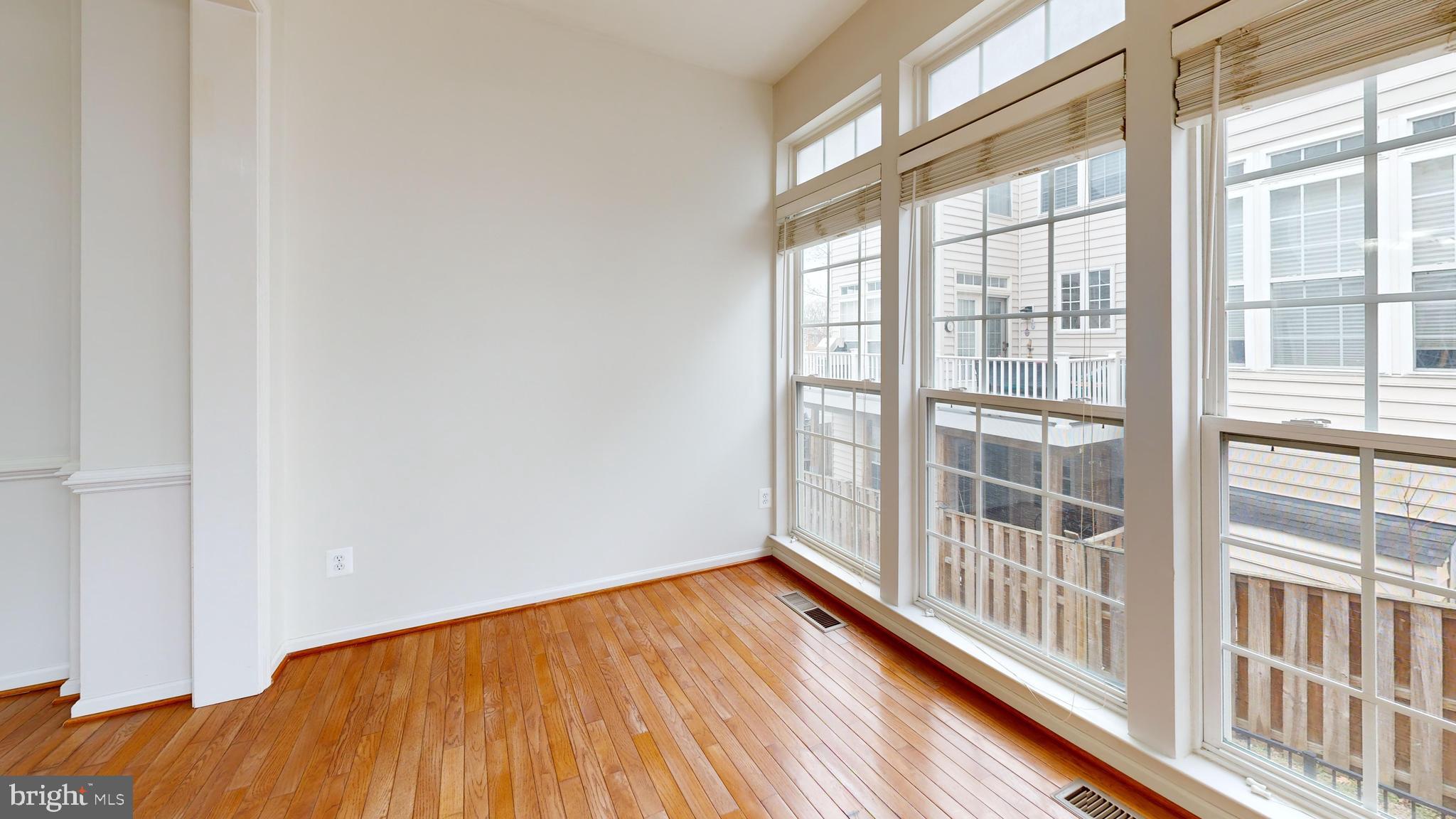 8365 DERWENT VALLEY COURT