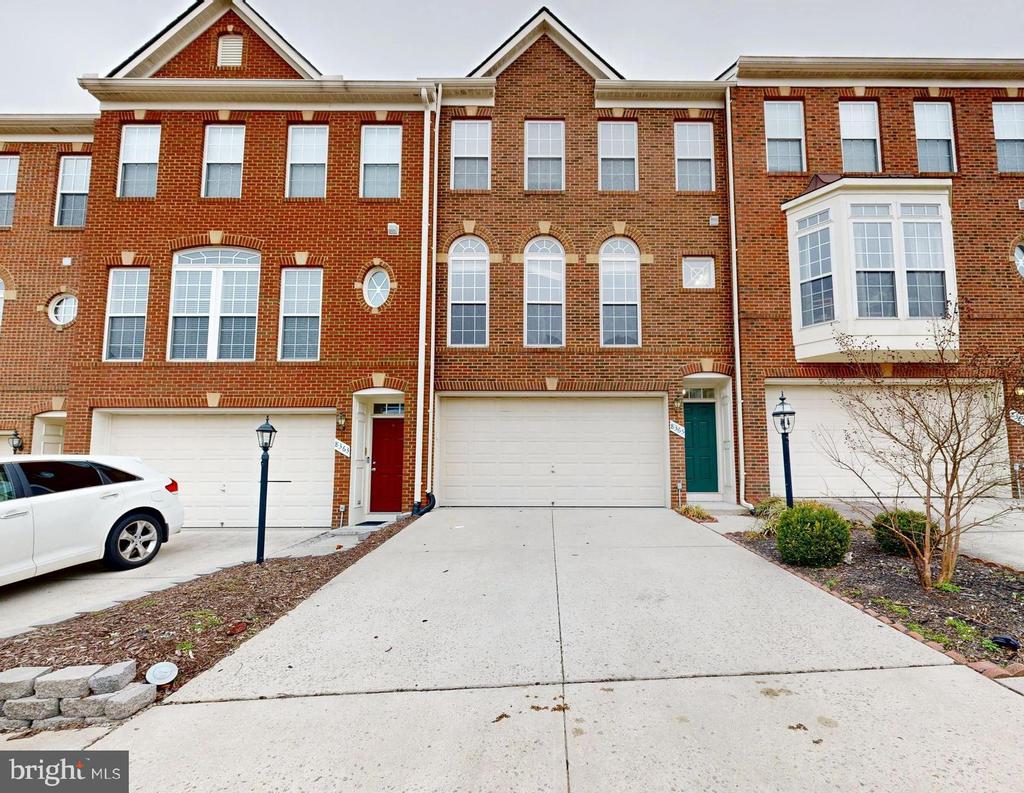 8365 DERWENT VALLEY COURT