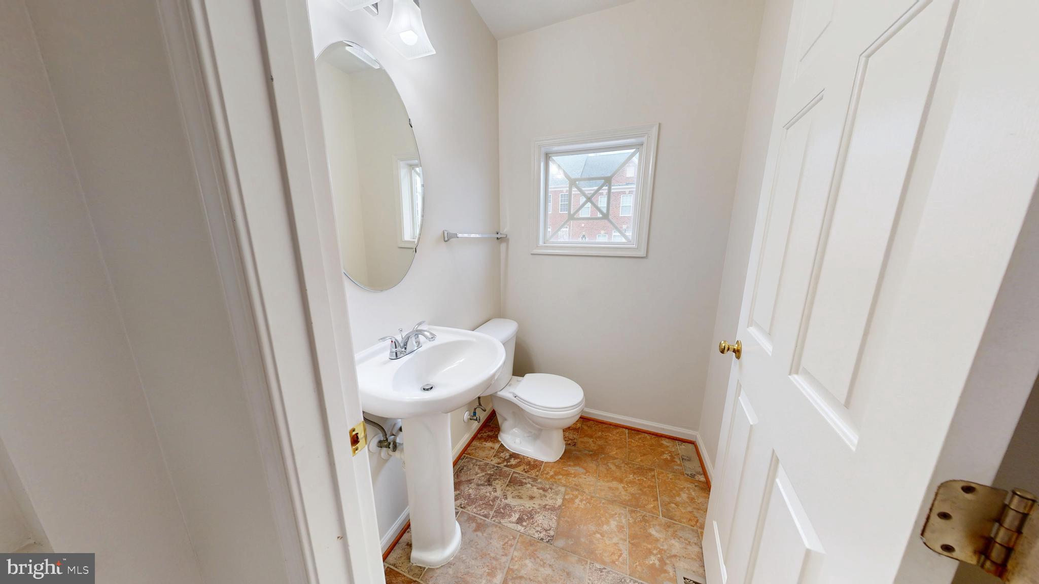 8365 DERWENT VALLEY COURT