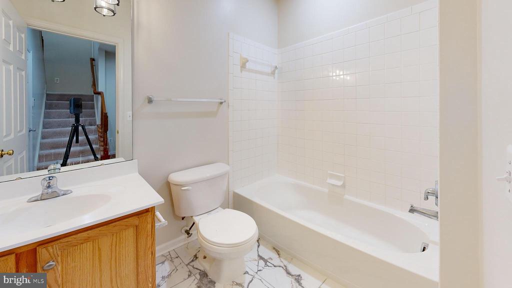 8365 DERWENT VALLEY COURT