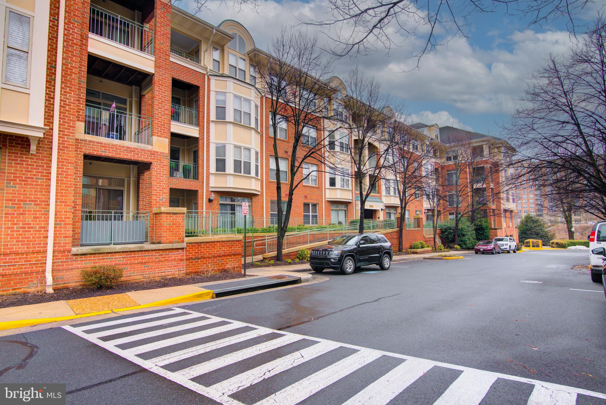 1855 STRATFORD PARK PLACE 310