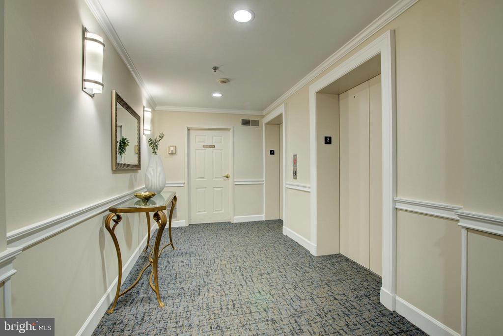 1855 STRATFORD PARK PLACE 310