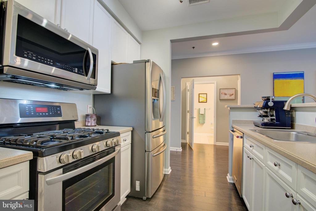 1855 STRATFORD PARK PLACE 310
