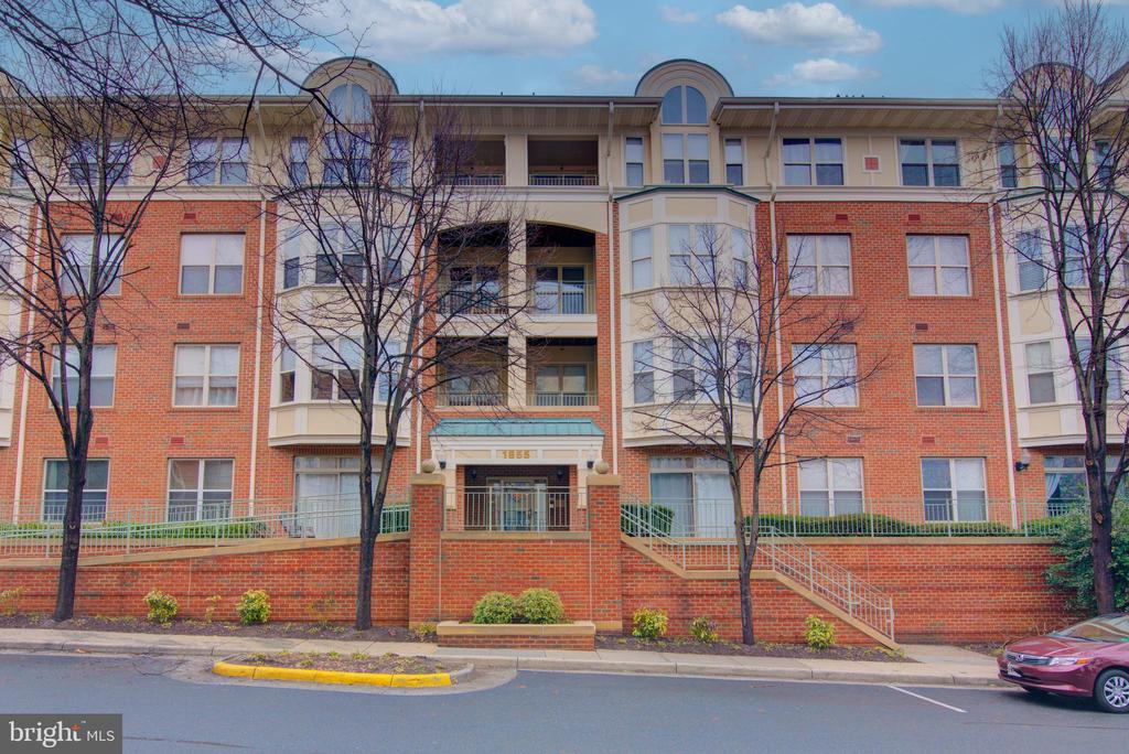 1855 STRATFORD PARK PLACE 310