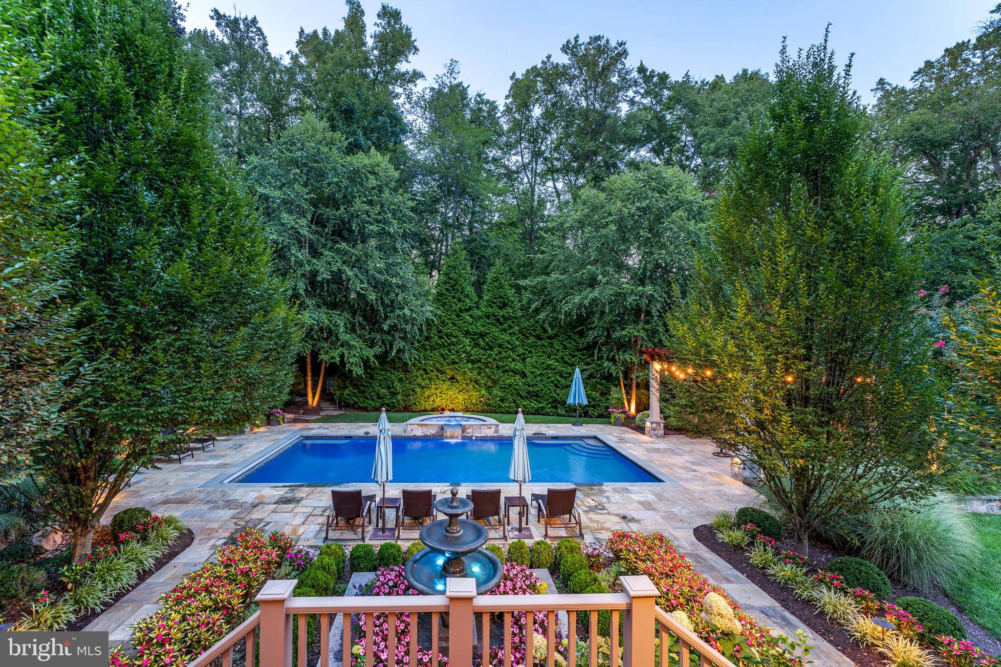 10914 SHALLOW CREEK DRIVE