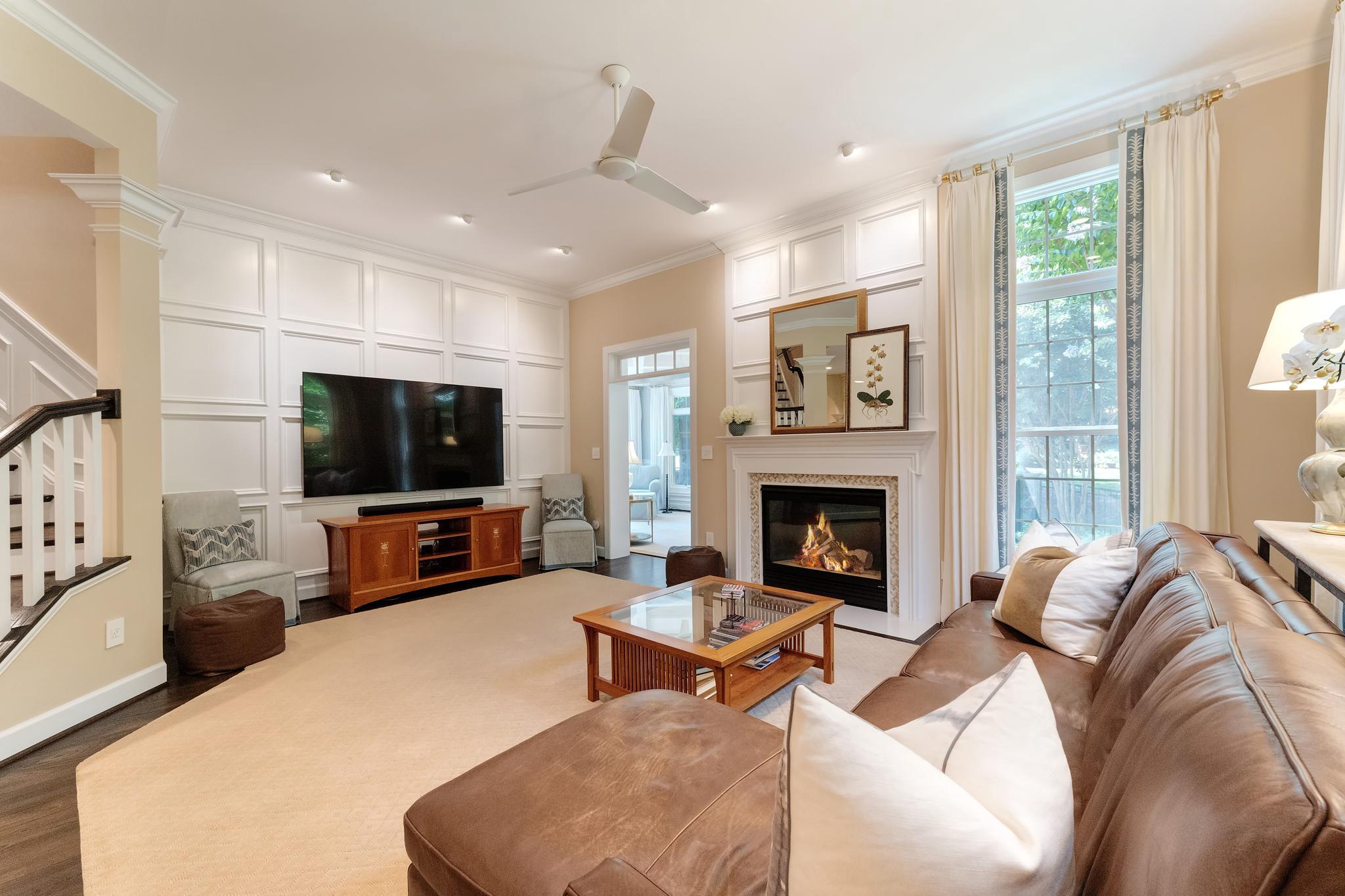 10914 SHALLOW CREEK DRIVE