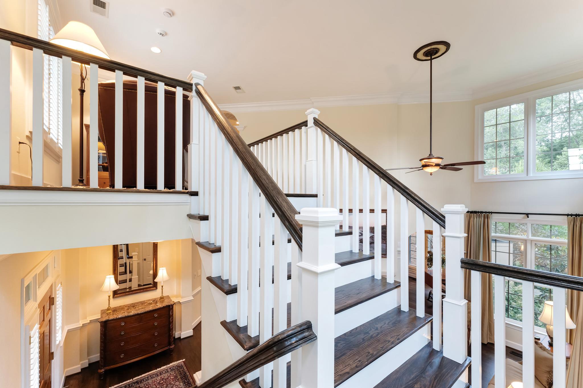 10914 SHALLOW CREEK DRIVE