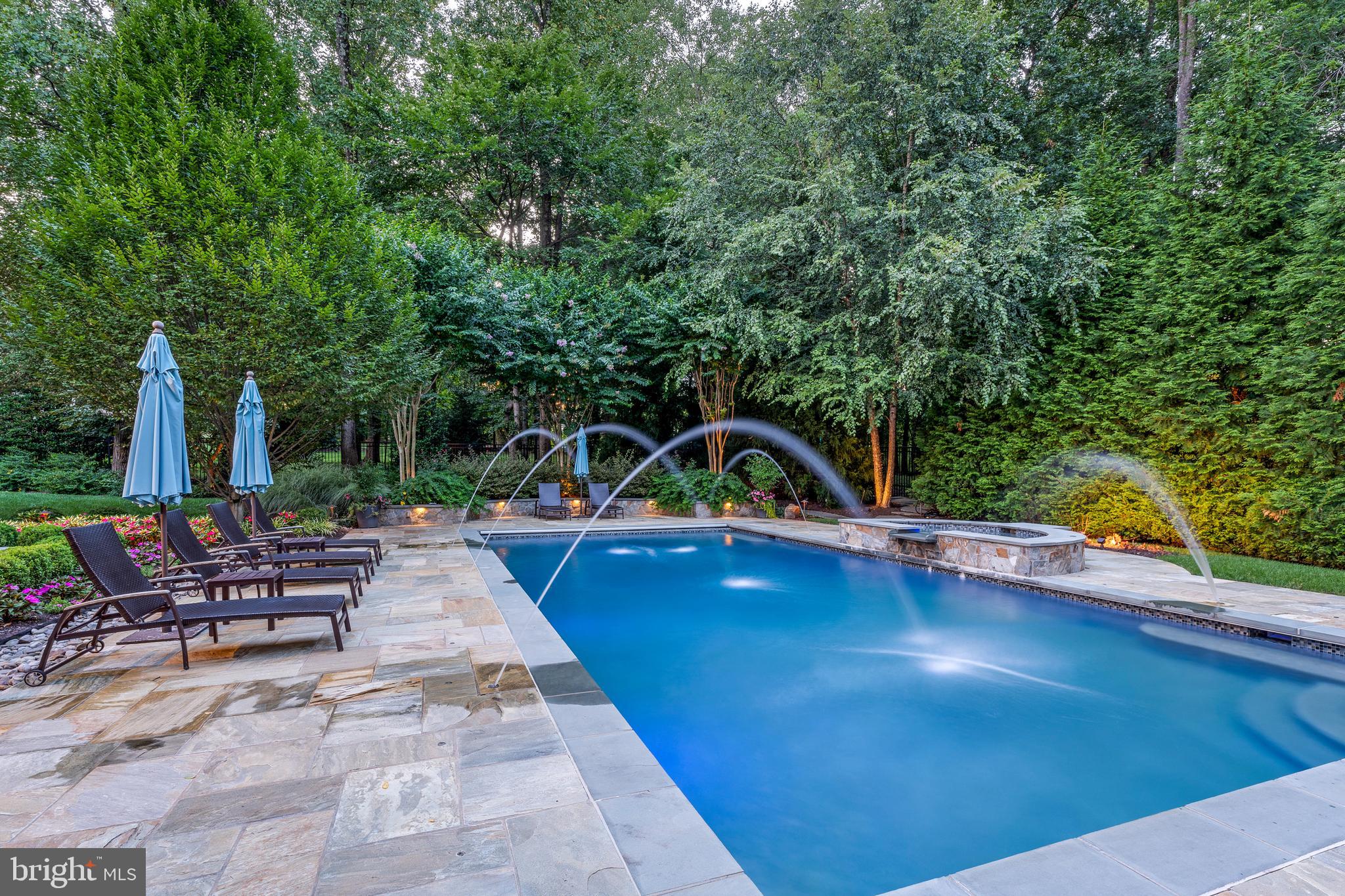 10914 SHALLOW CREEK DRIVE