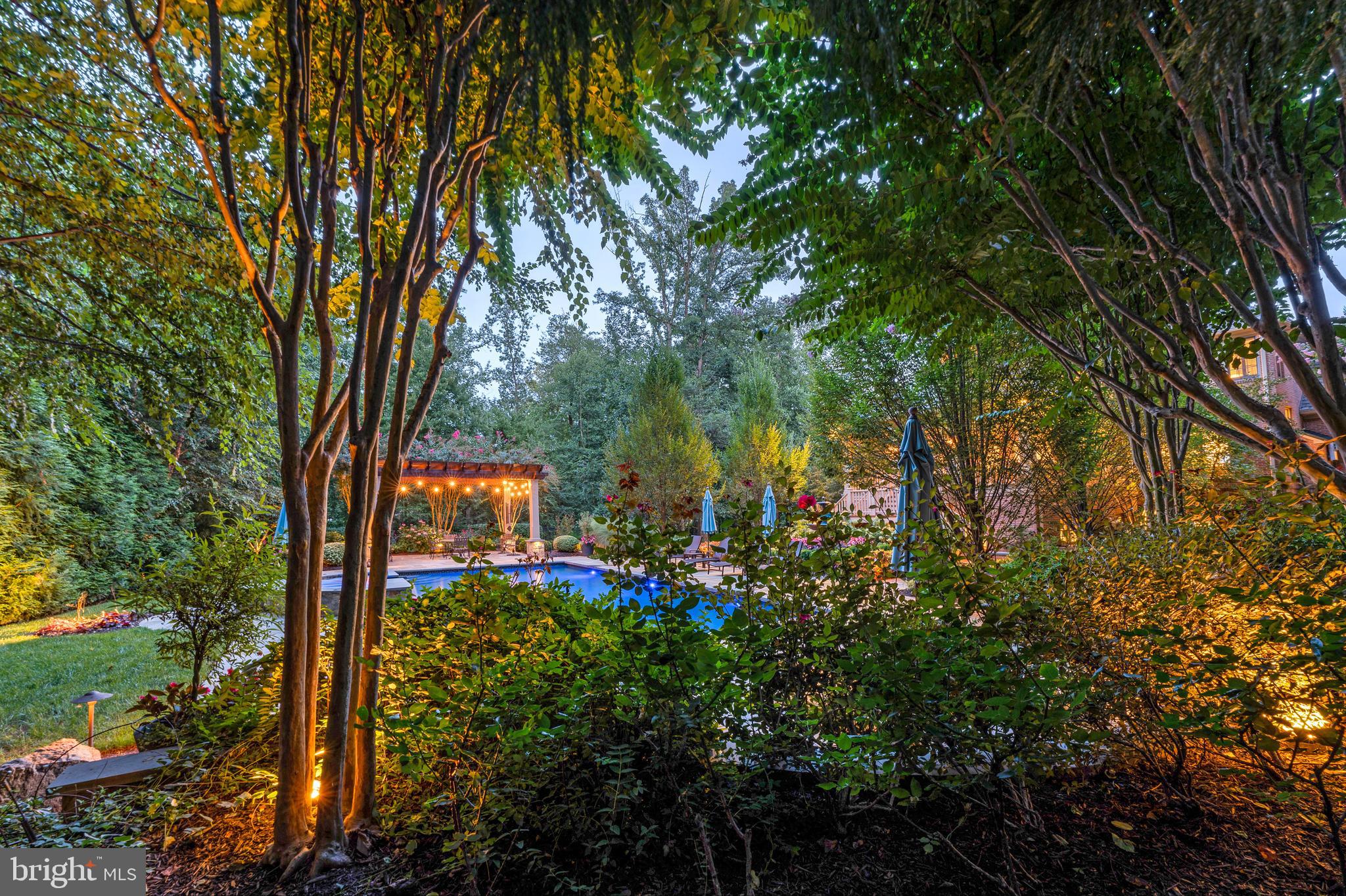 10914 SHALLOW CREEK DRIVE