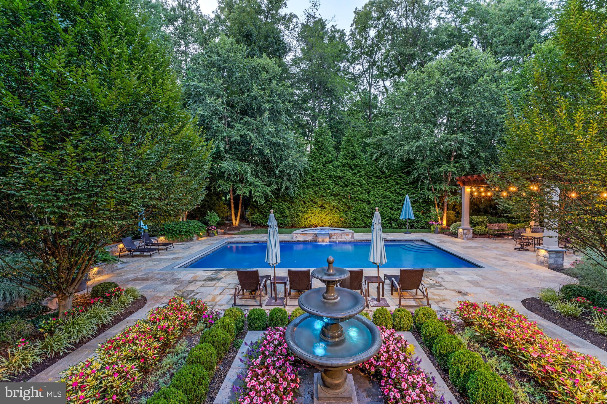 10914 SHALLOW CREEK DRIVE