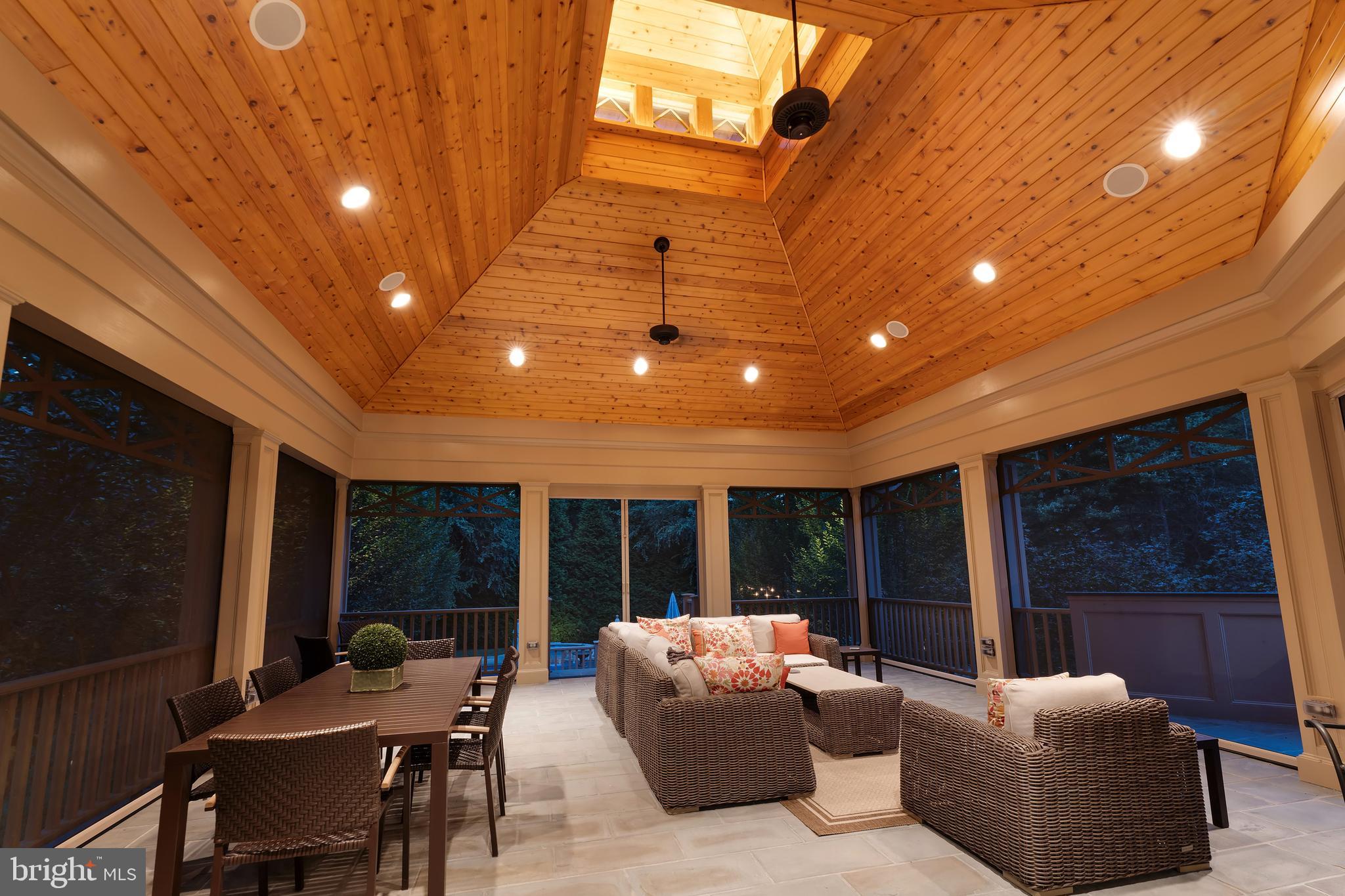 10914 SHALLOW CREEK DRIVE