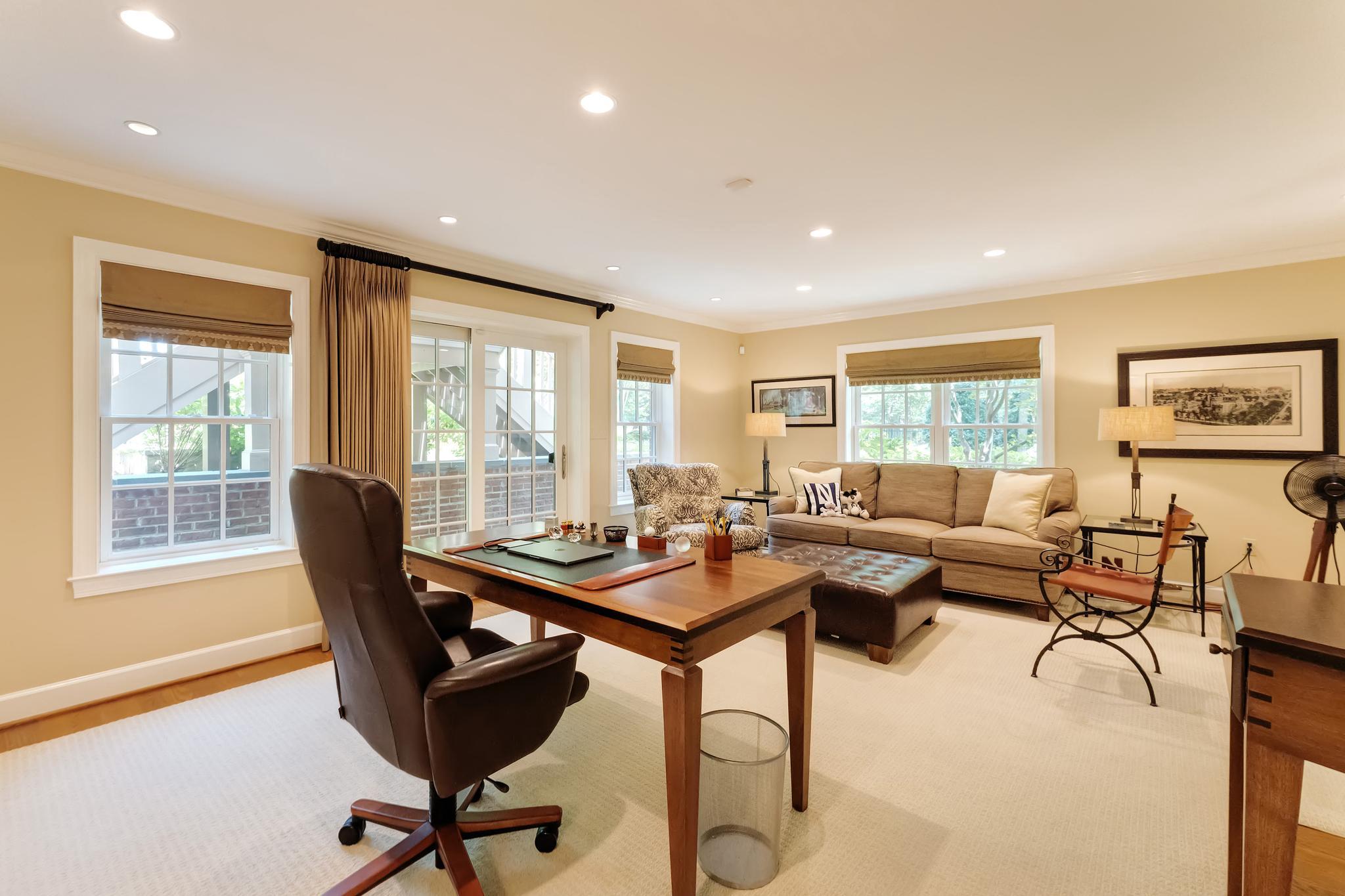 10914 SHALLOW CREEK DRIVE