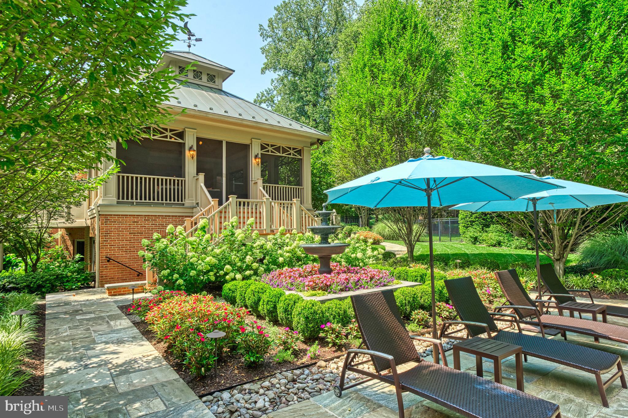 10914 SHALLOW CREEK DRIVE