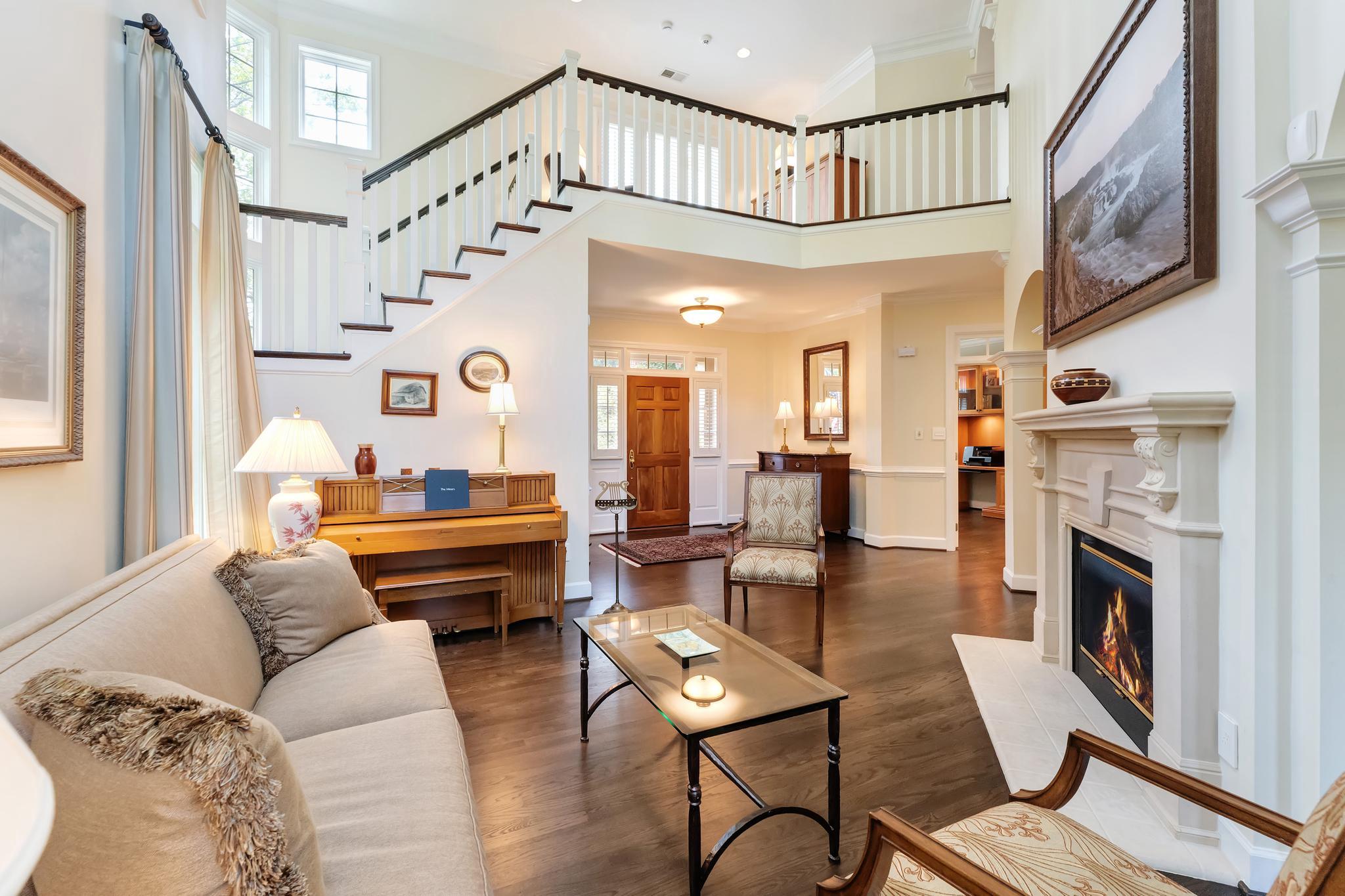 10914 SHALLOW CREEK DRIVE