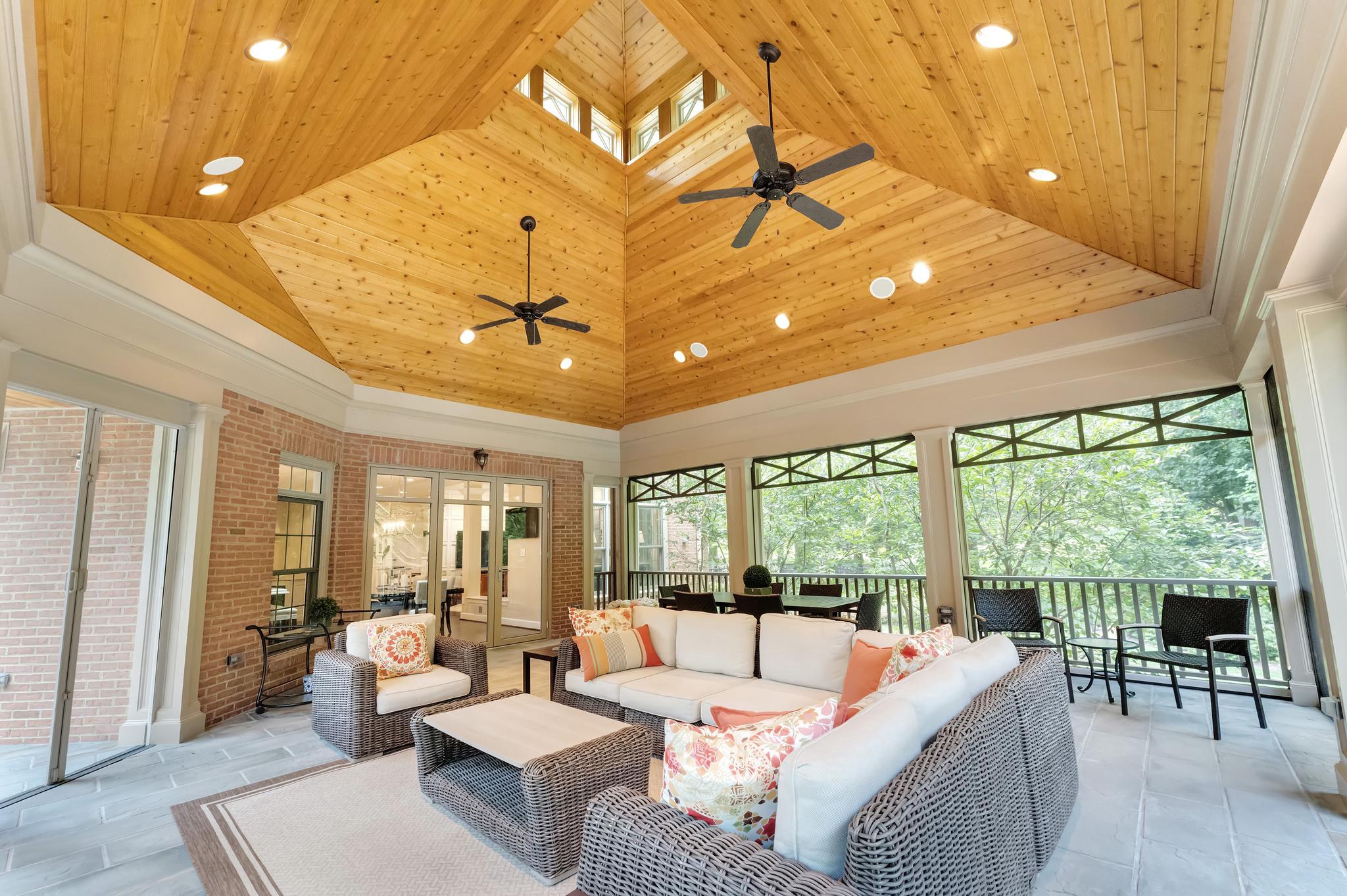 10914 SHALLOW CREEK DRIVE