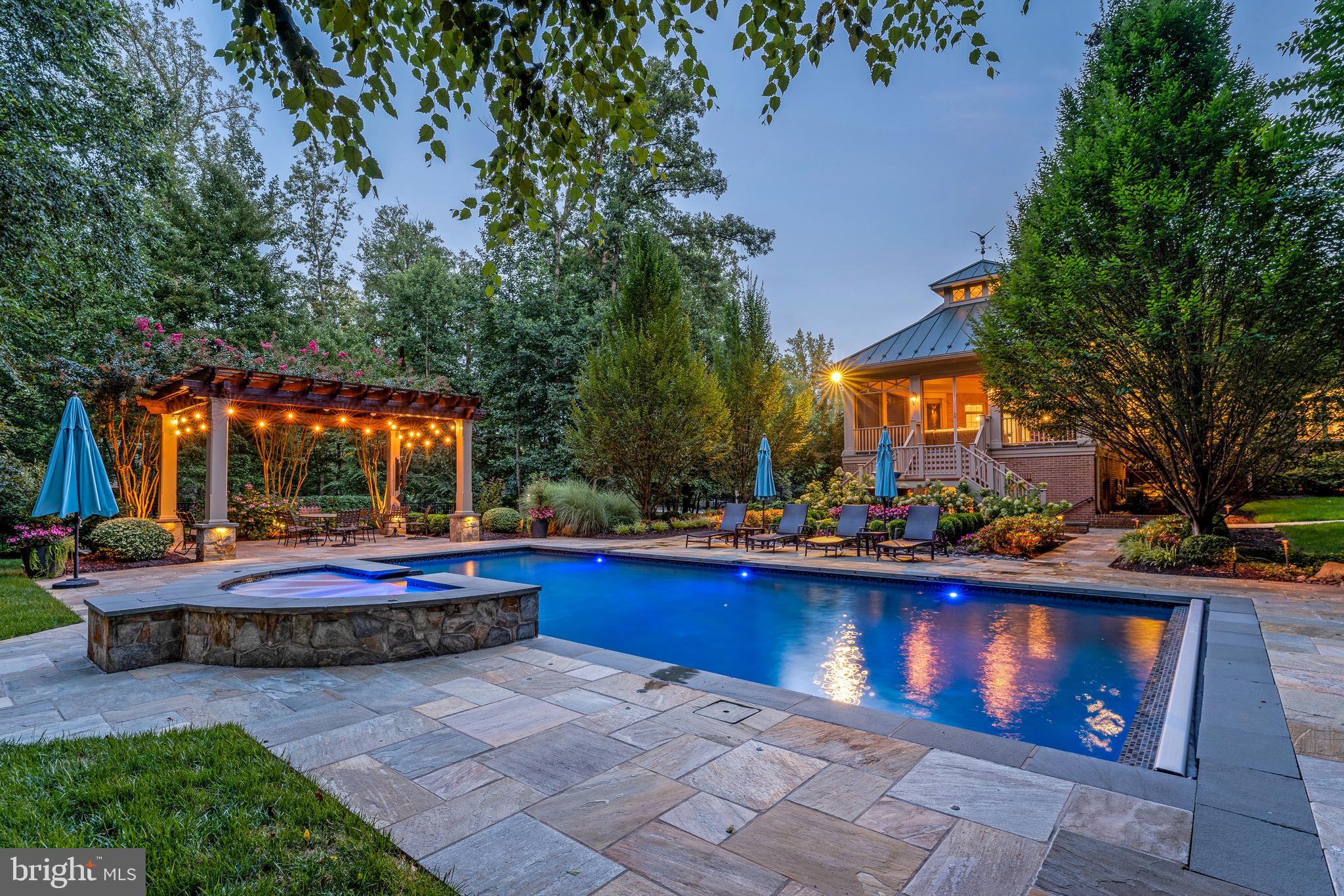 10914 SHALLOW CREEK DRIVE