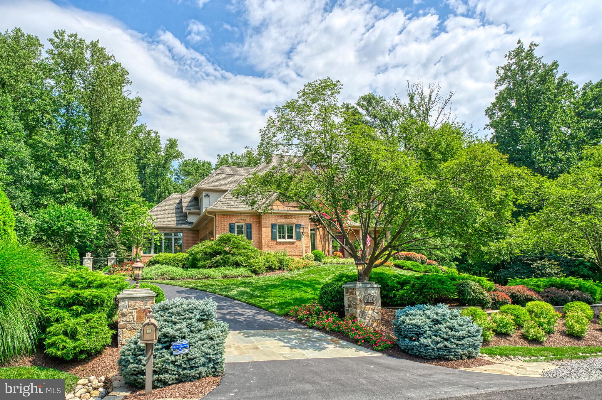 10914 SHALLOW CREEK DRIVE