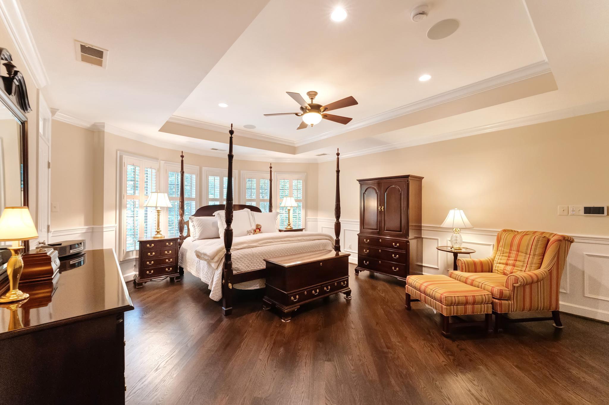 10914 SHALLOW CREEK DRIVE