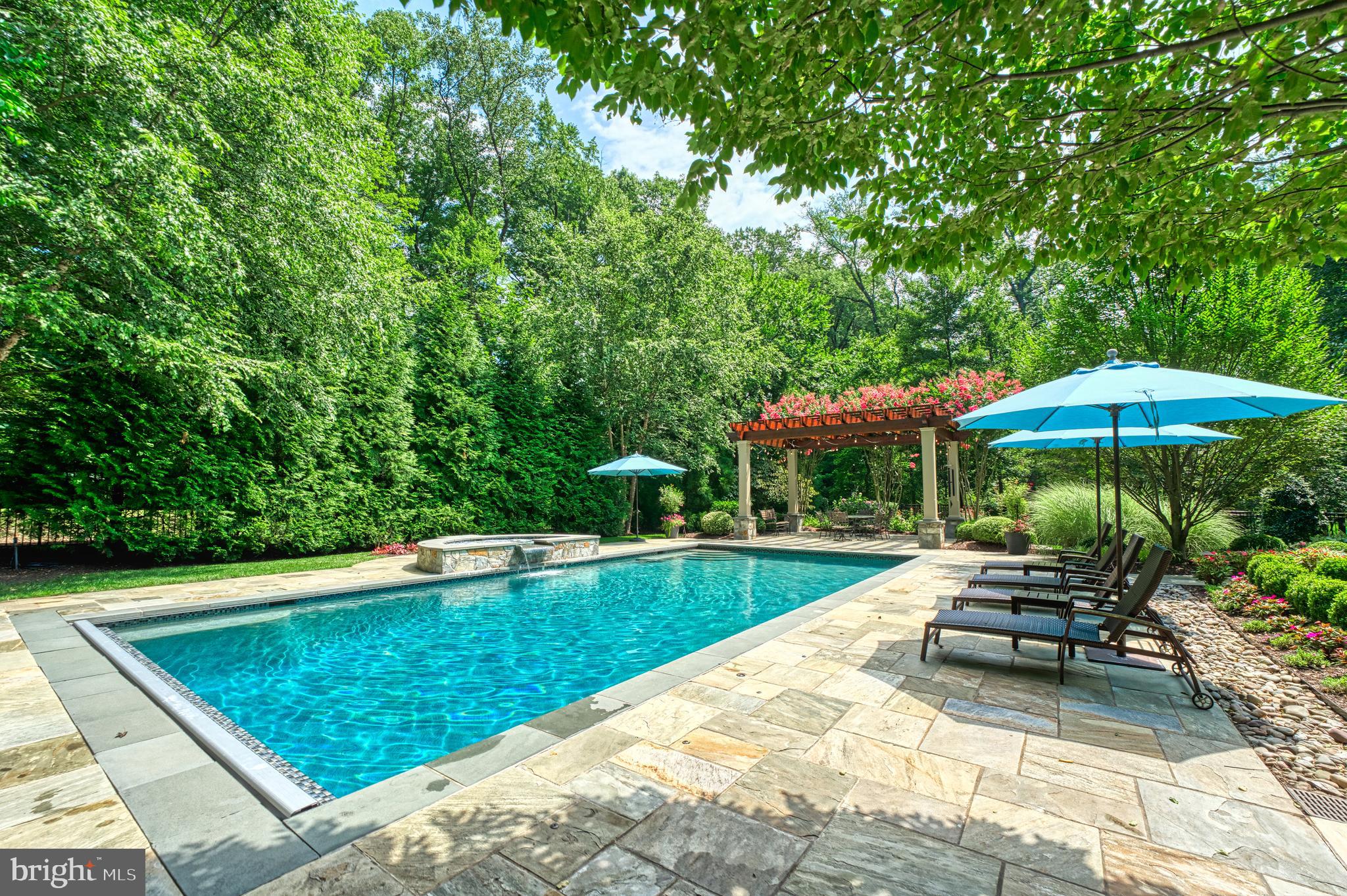 10914 SHALLOW CREEK DRIVE