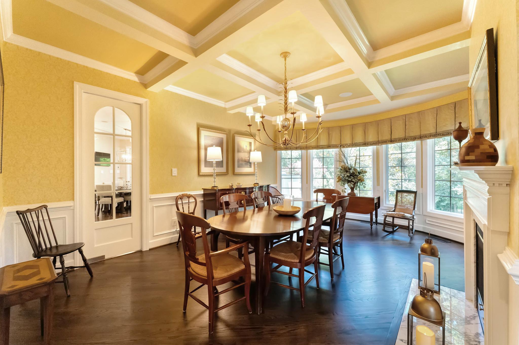 10914 SHALLOW CREEK DRIVE