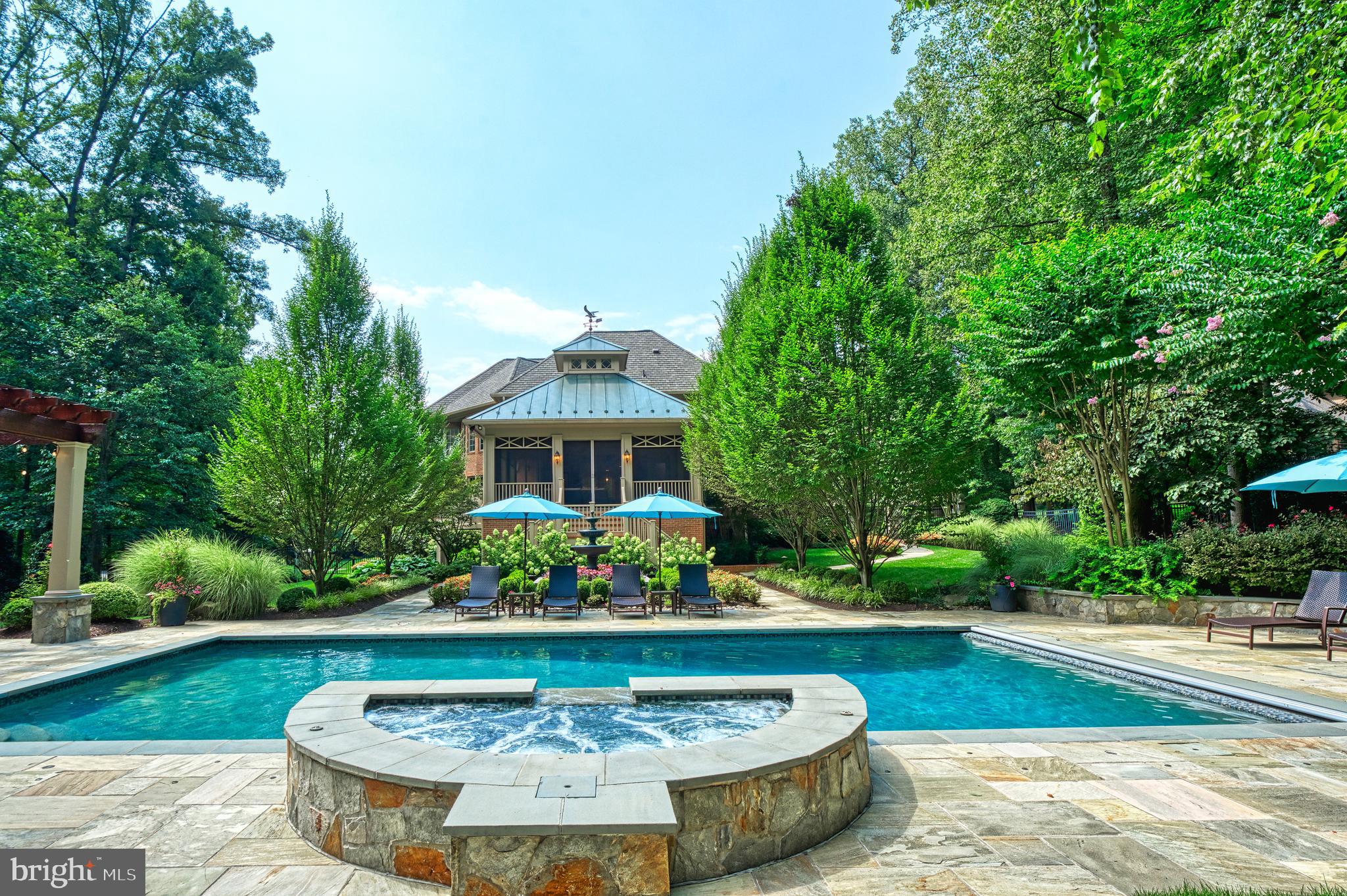 10914 SHALLOW CREEK DRIVE