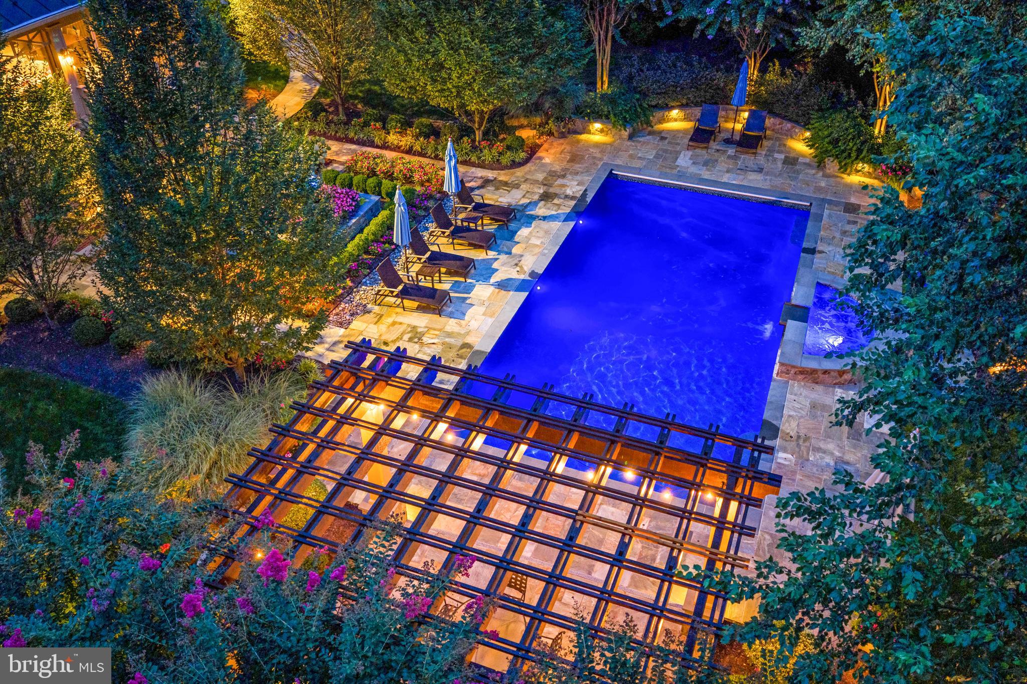 10914 SHALLOW CREEK DRIVE