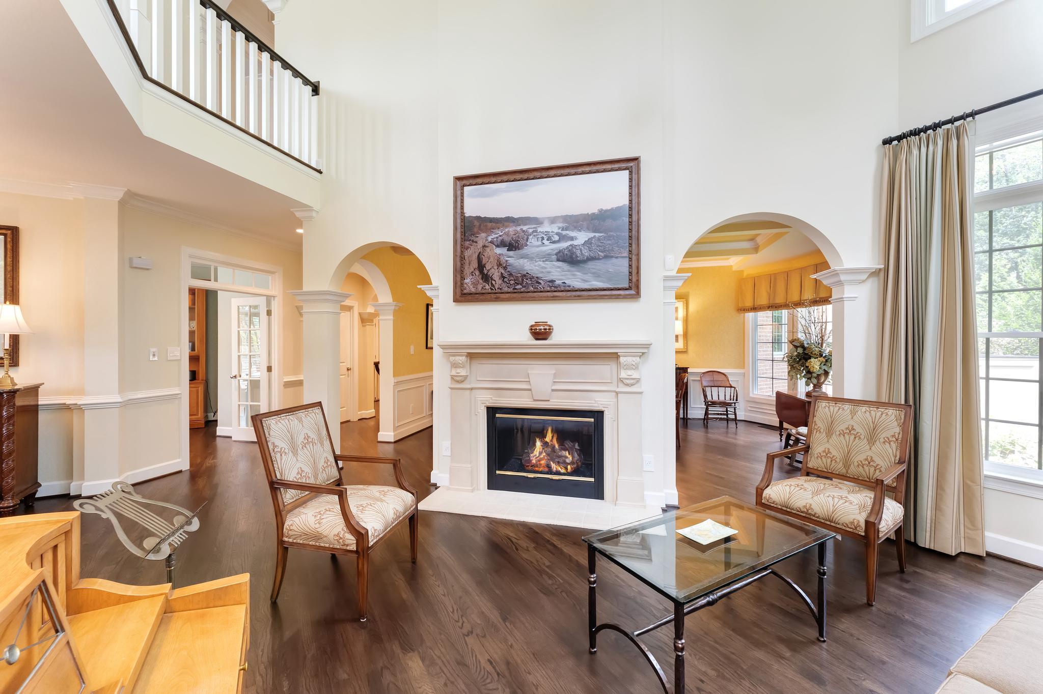 10914 SHALLOW CREEK DRIVE