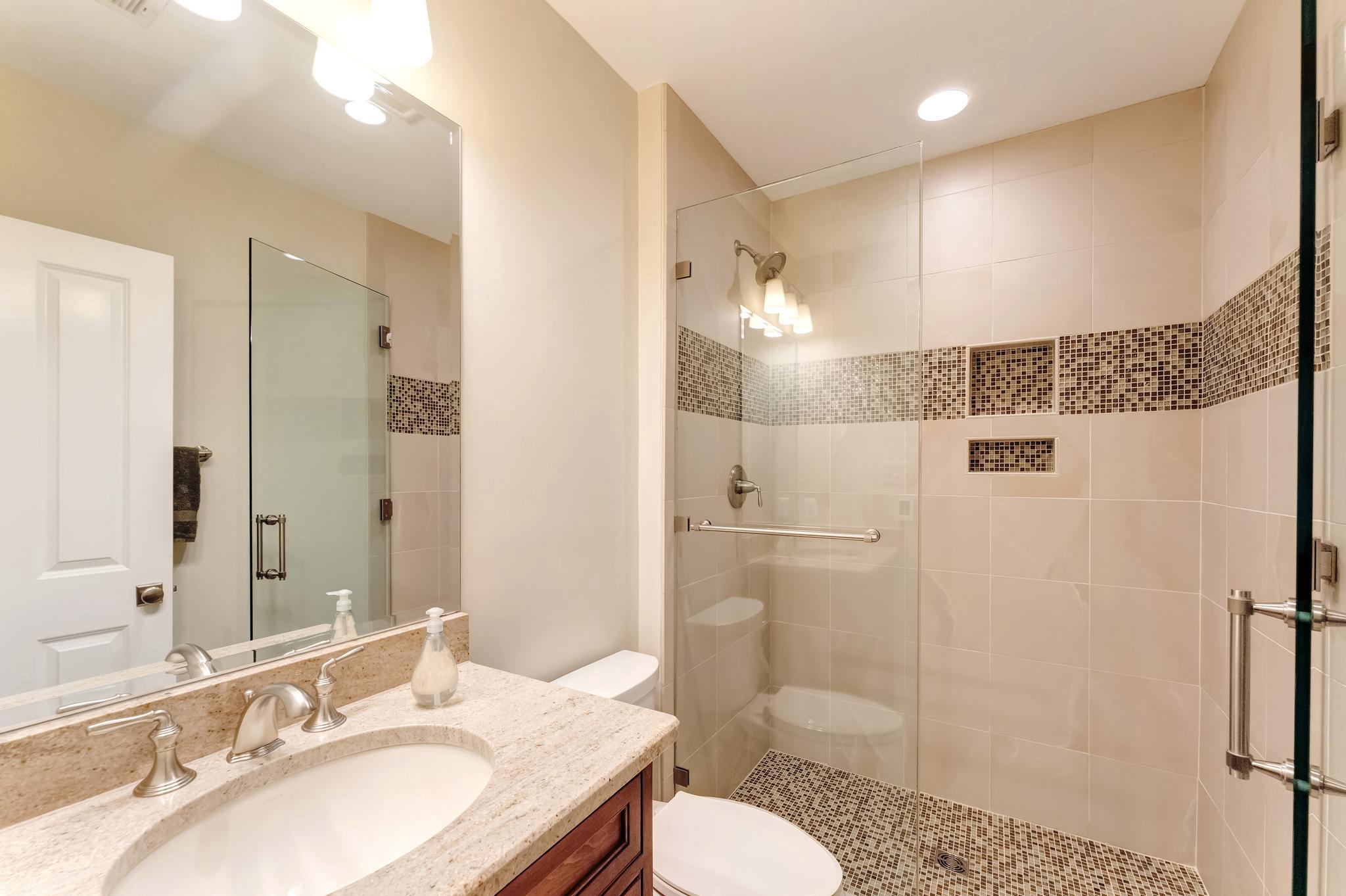 10914 SHALLOW CREEK DRIVE