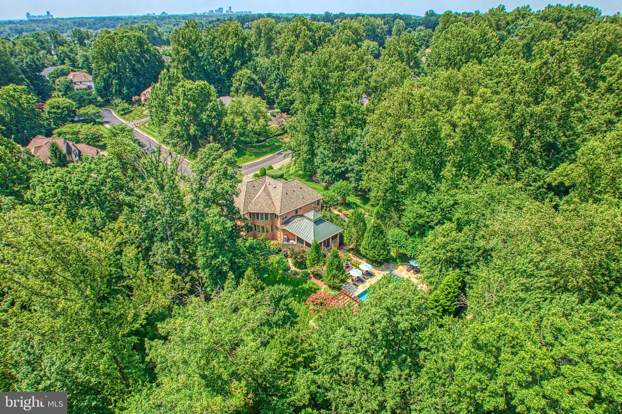 10914 SHALLOW CREEK DRIVE