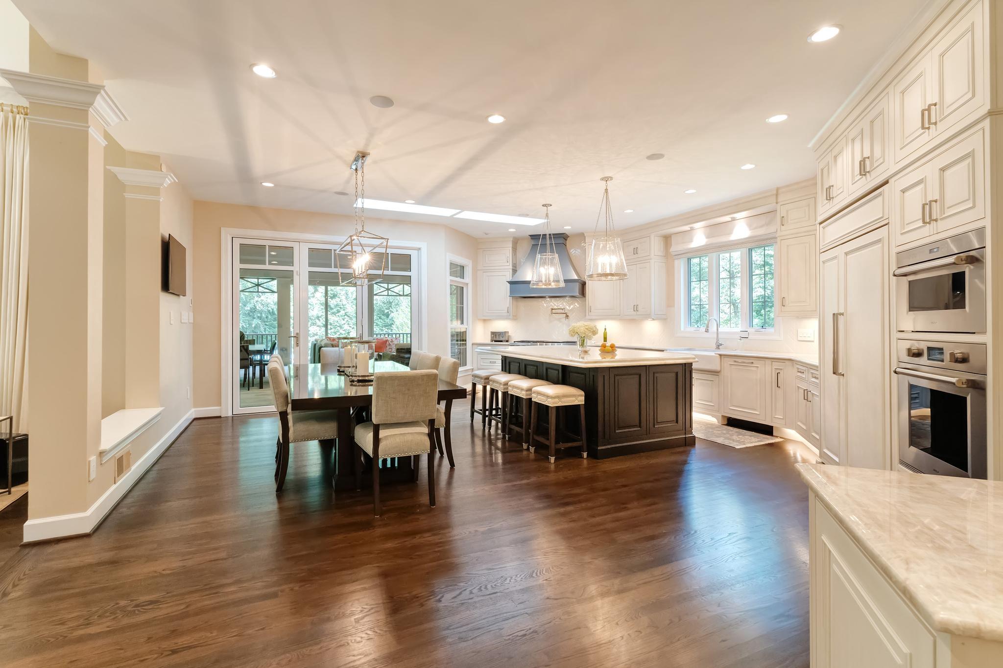 10914 SHALLOW CREEK DRIVE