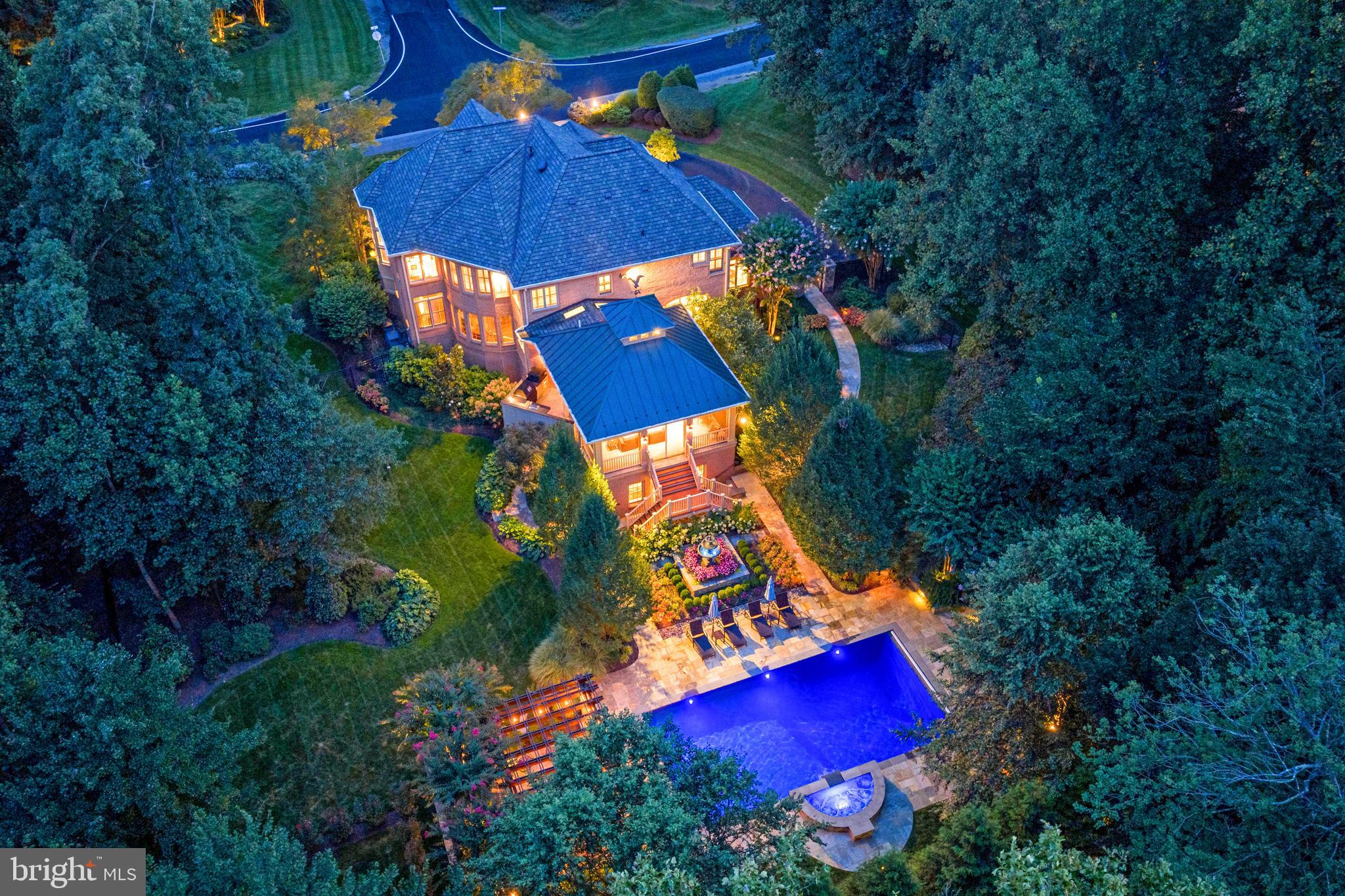 10914 SHALLOW CREEK DRIVE